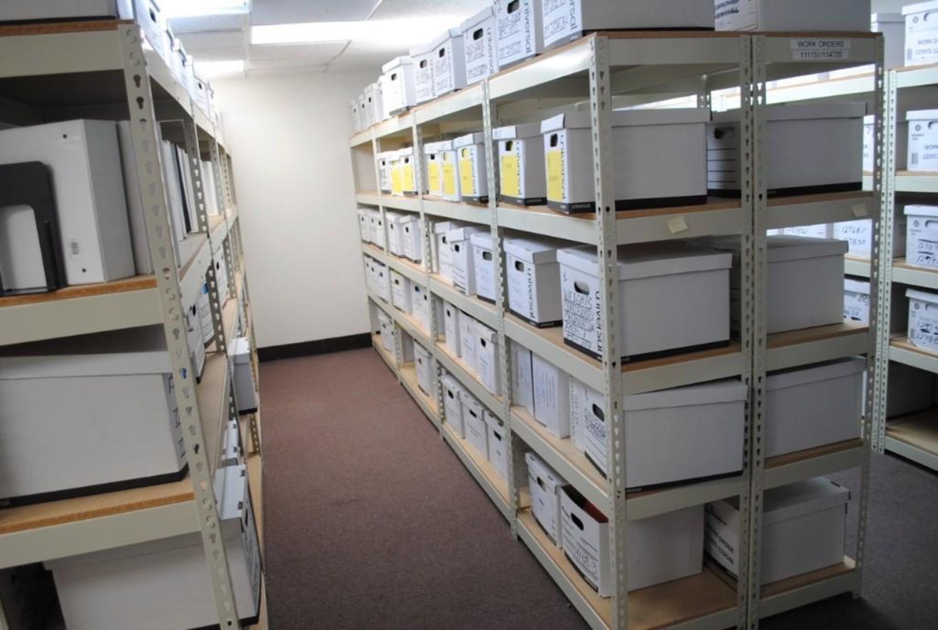 Office Furniture in storage room. - Image 21 of 37