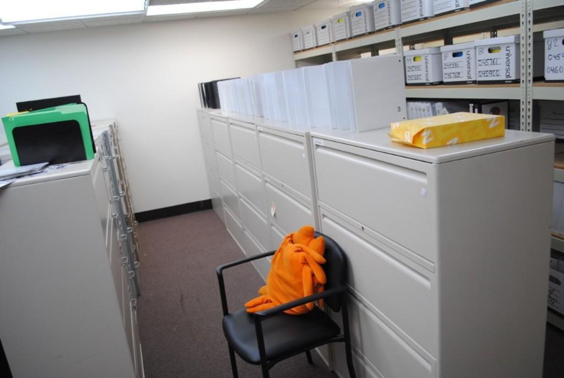 Office Furniture in storage room. - Image 14 of 37