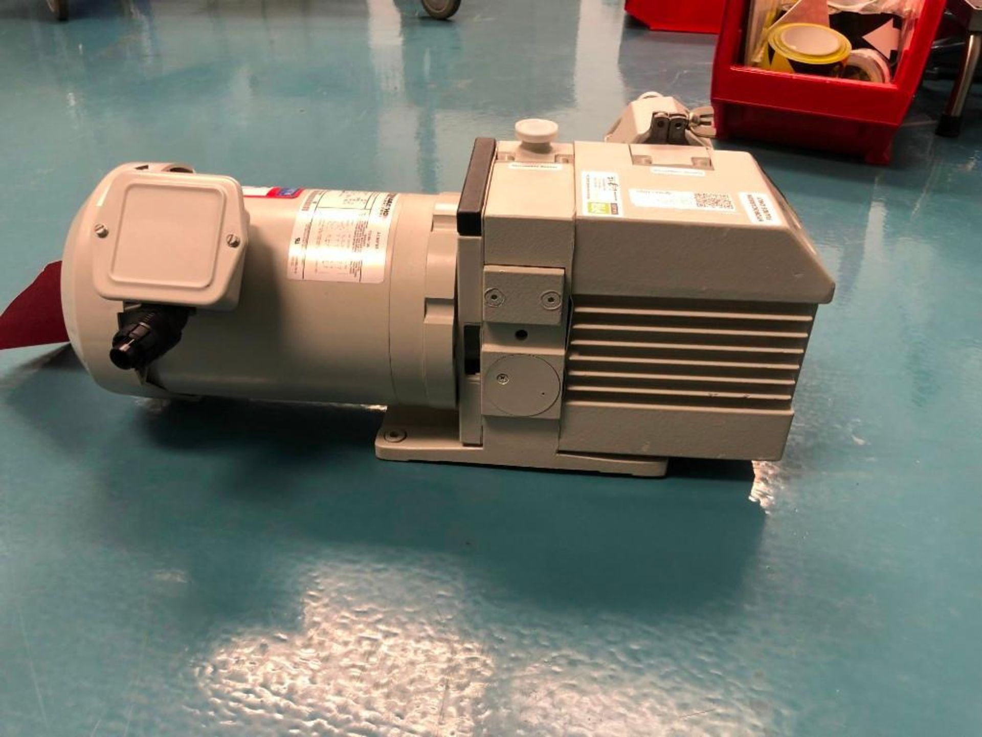 Trivac Oil Diffusion Pump