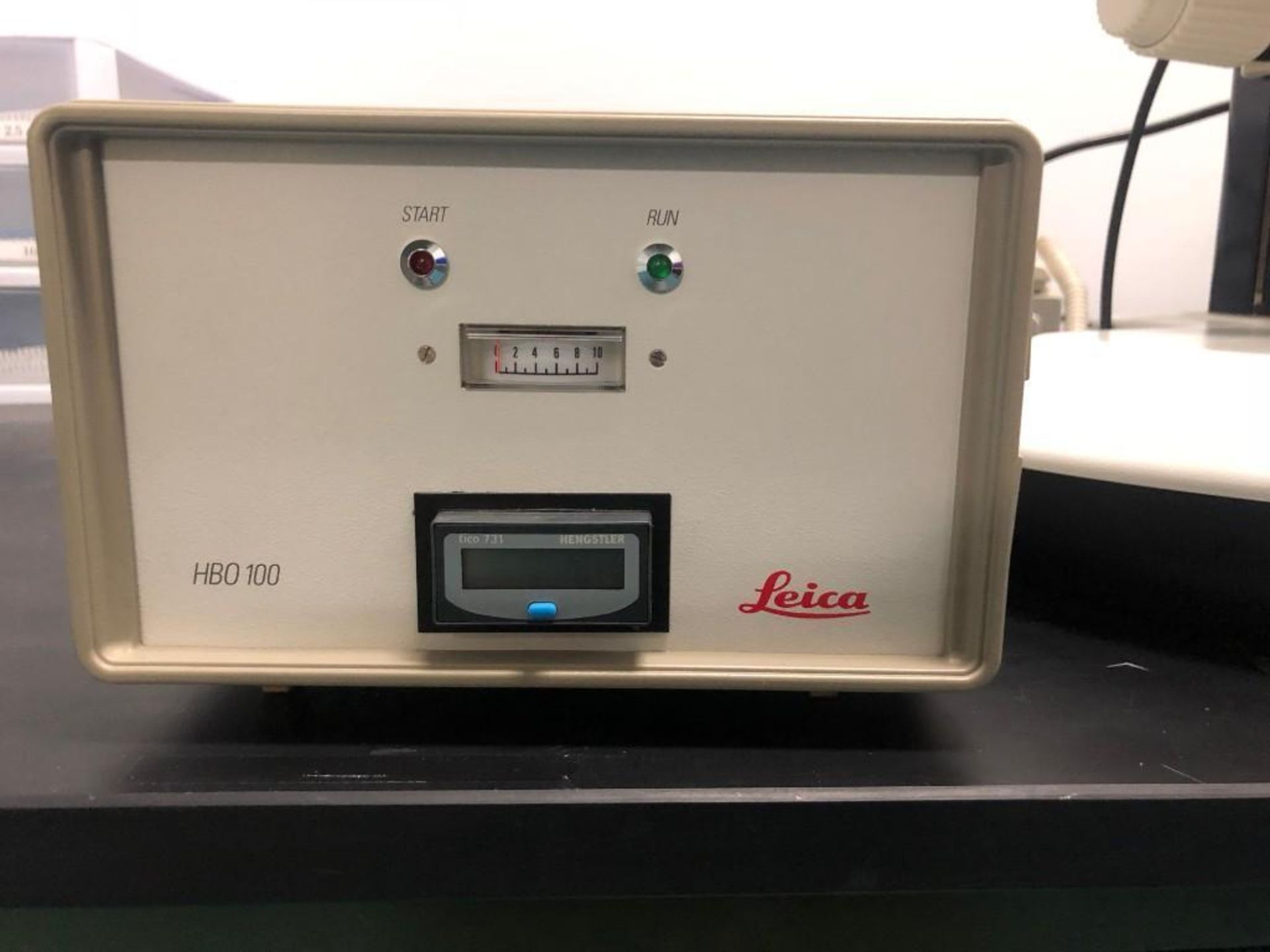 Leica Florescent Stereo Microscope - Image 4 of 10