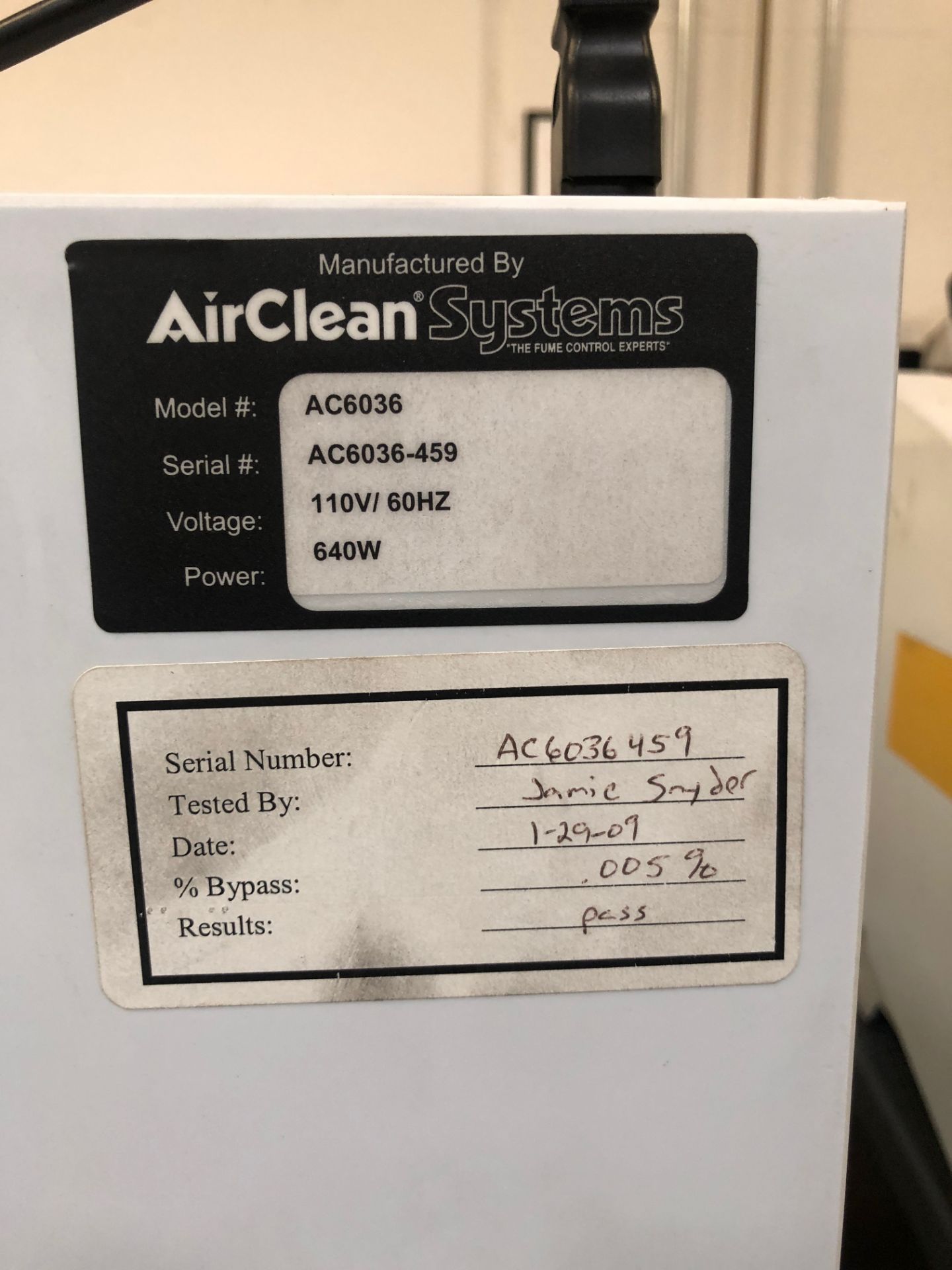 AirClean 6000 Workstation - Image 2 of 4