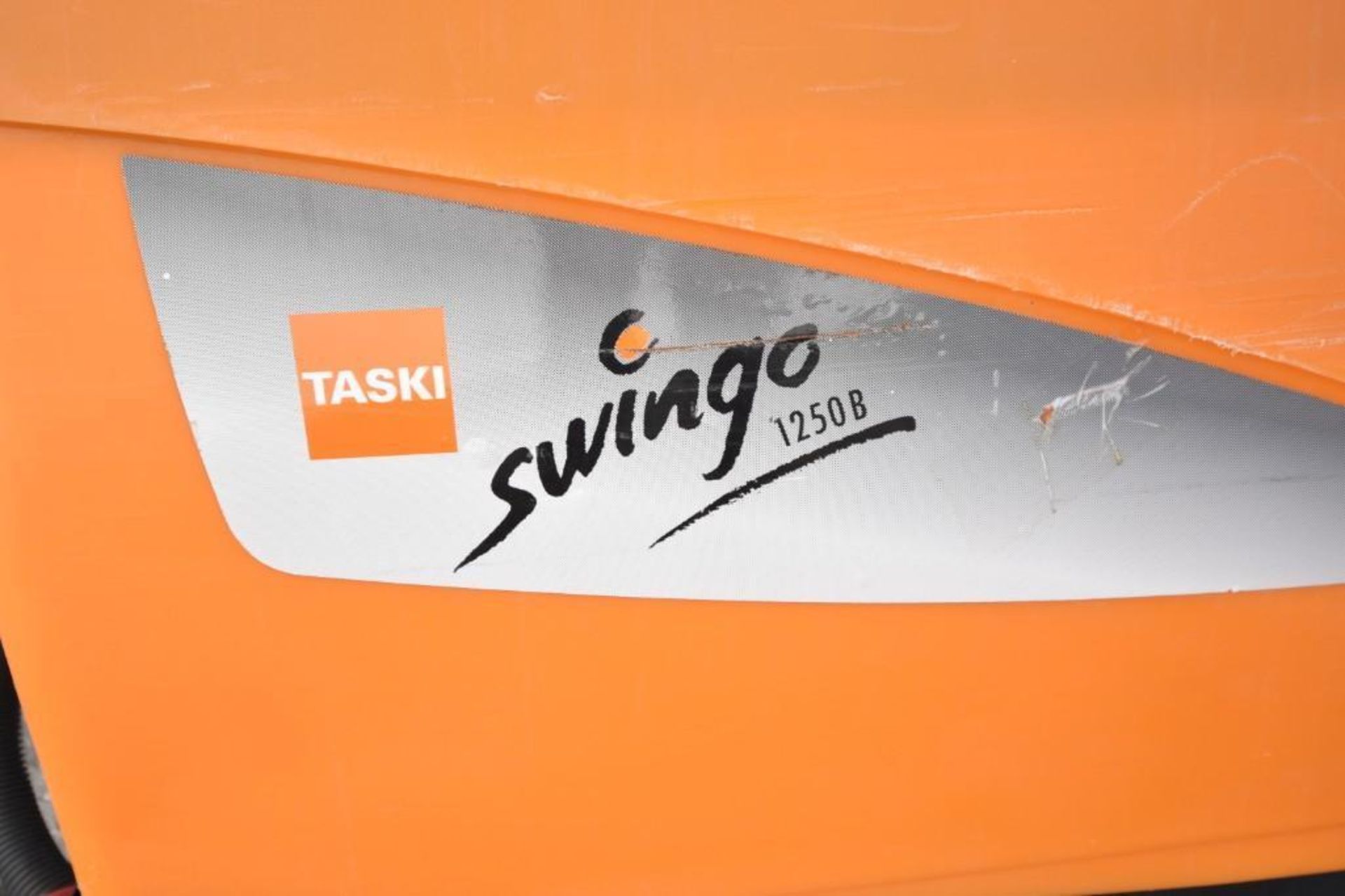 Taski Swingo- Floor Sweeper - Image 9 of 9