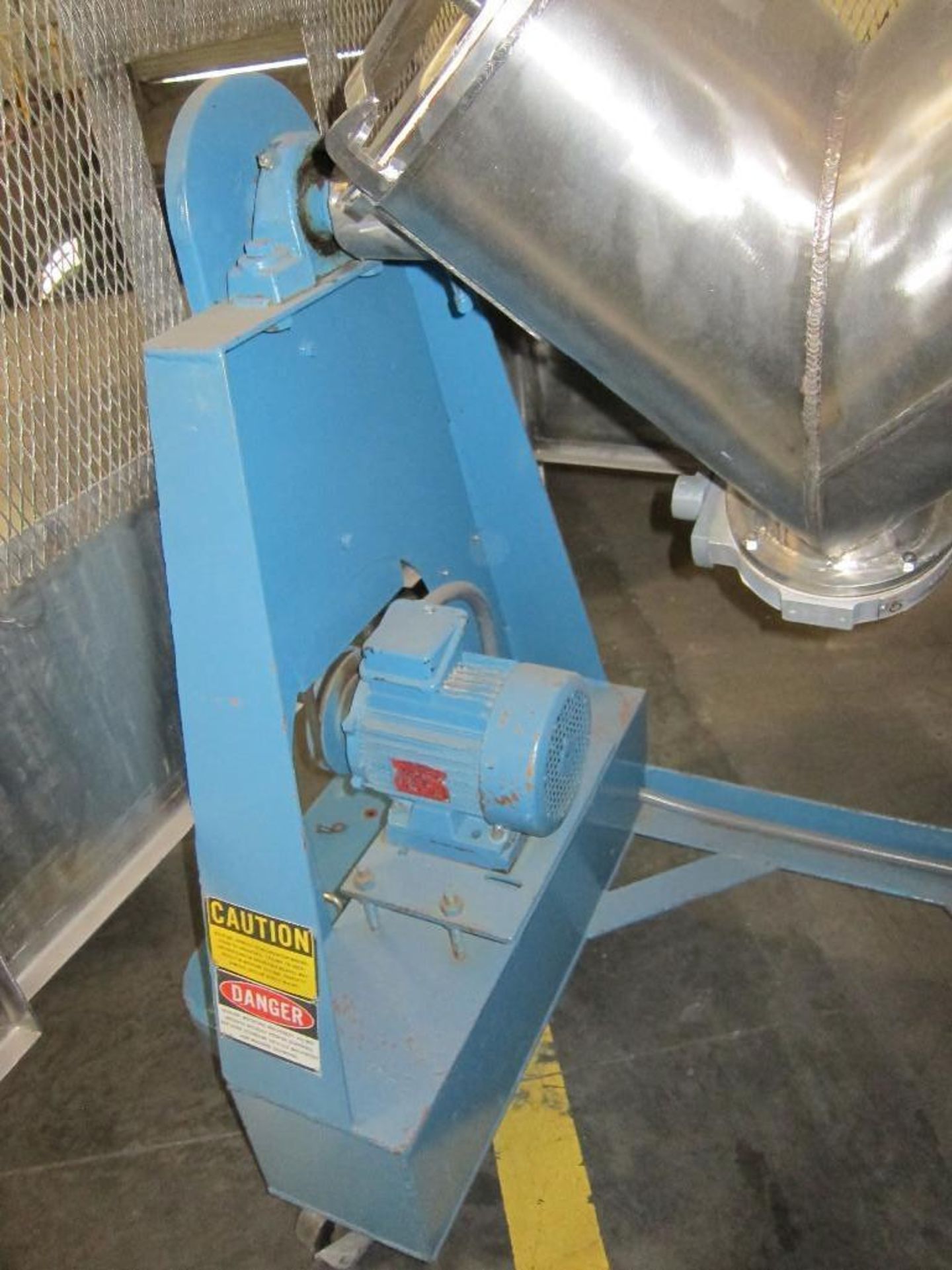 Patterson Kelley Twin Shell Blender with High-Speed Intensifier Bar Capabilities - Image 9 of 9