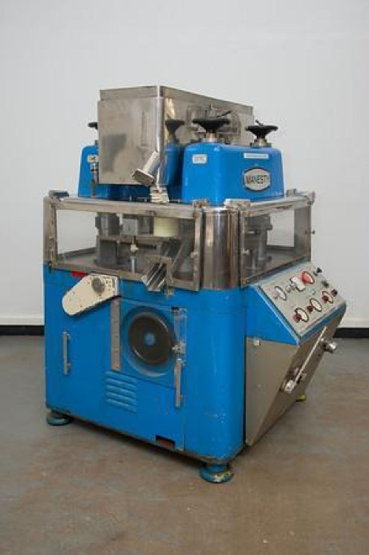 Manesty Rotary Tablet Press - Image 3 of 9