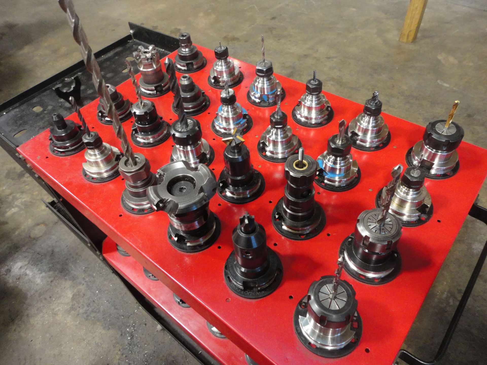 CAT 40 TAPER TOOLHOLDERS WITH HUOT TOOLCSOOT CART