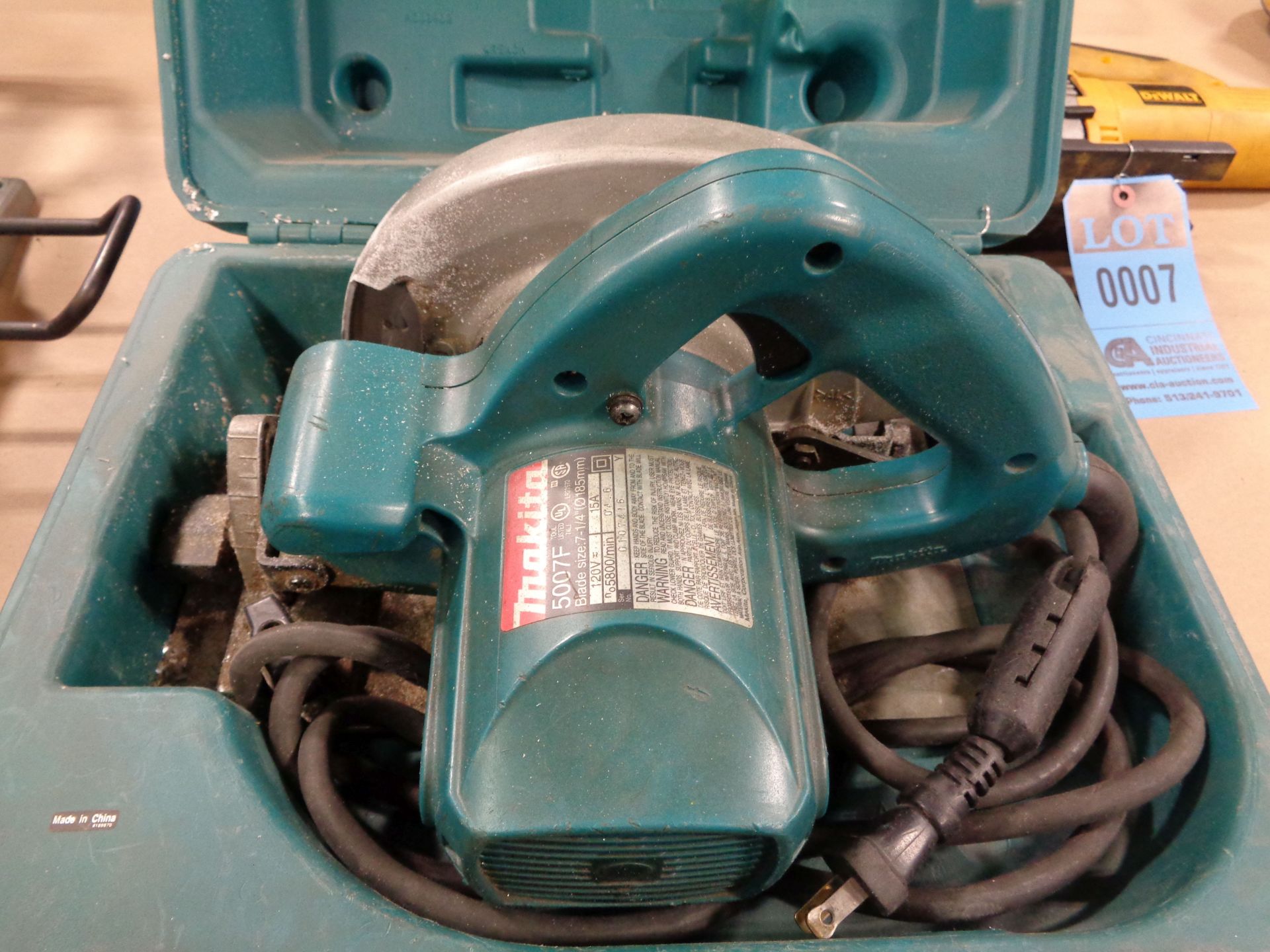 7-1/4" MAKITA MODEL 5007F CIRCULAR SAW