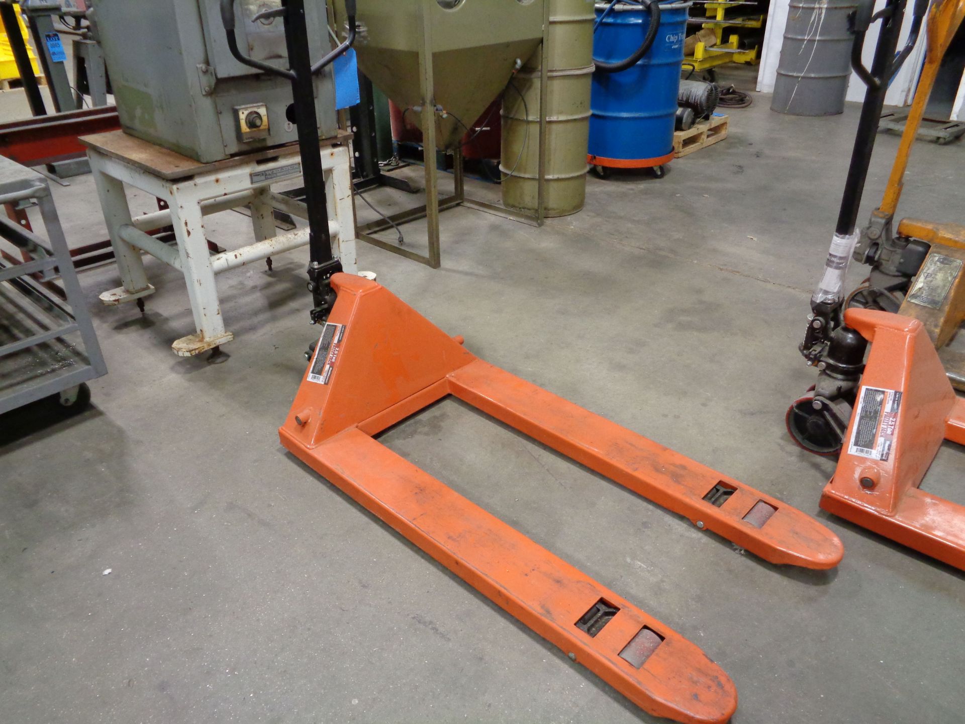 5,000 LB. CAP. HAULMASTER HAND HYDRAULIC PALLET JACK