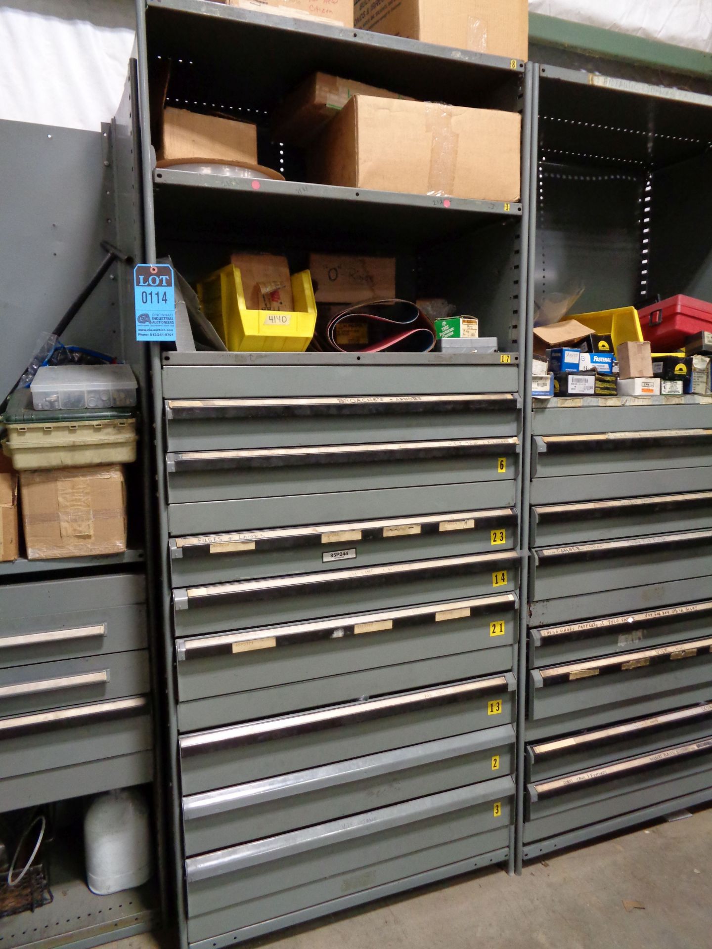 8-DRAWER TOOLING CABINET WITH TOOLING AND HARDWARE