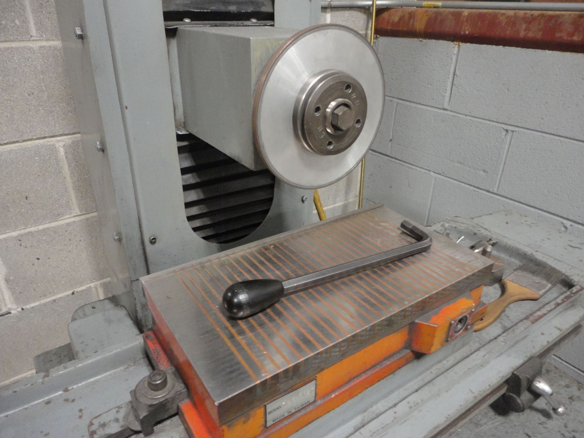 6" X 12" MFG UNKNOWN HAND FEED SURFACE GRINDER; S/N 61523 - Image 5 of 5