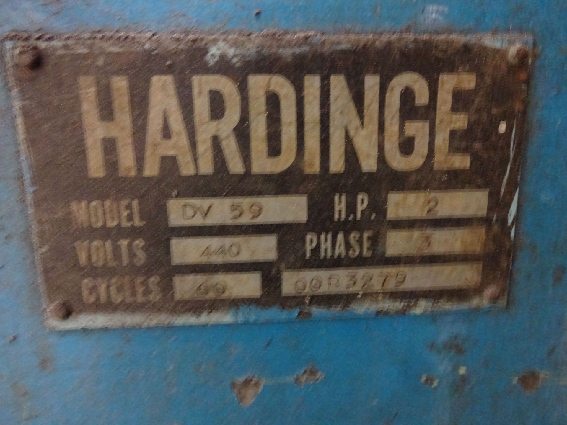HARDINGE DV-59 DOVETAIL LATHE; S/N 3279, 5" 3-JAW CHUCK, SPINDLE SPEEDS 100-2,600 RPM - Image 5 of 5