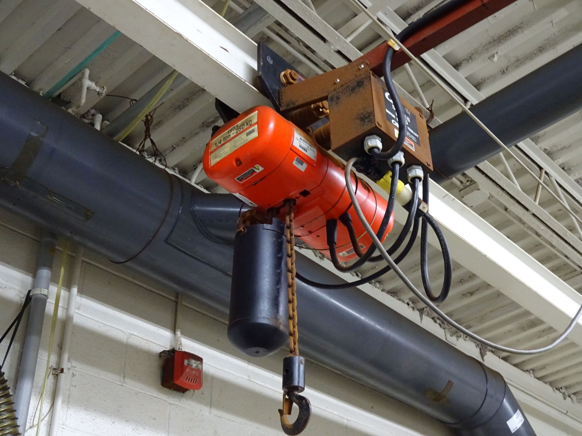 500 LB. CM ELECTRIC CHAIN HOIST AND CM SERIES 635 MOTOR DRIVEN TROLLEY - Image 2 of 3