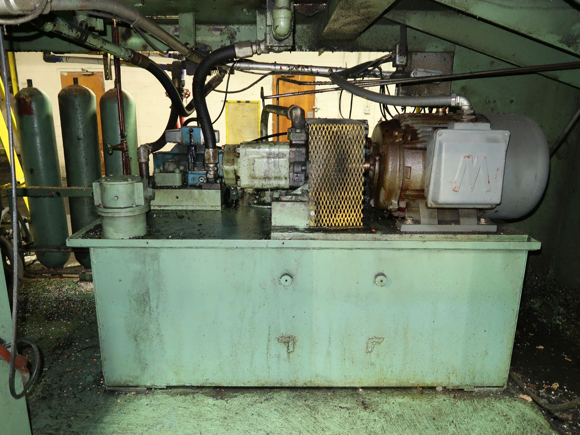 WALDRON HARTIG DUAL HEAD ALTERNATING BLOW HORIZONTAL ACCUMULATOR RAM PLASTIC BLOW MOLDING MACHINE, - Image 20 of 44