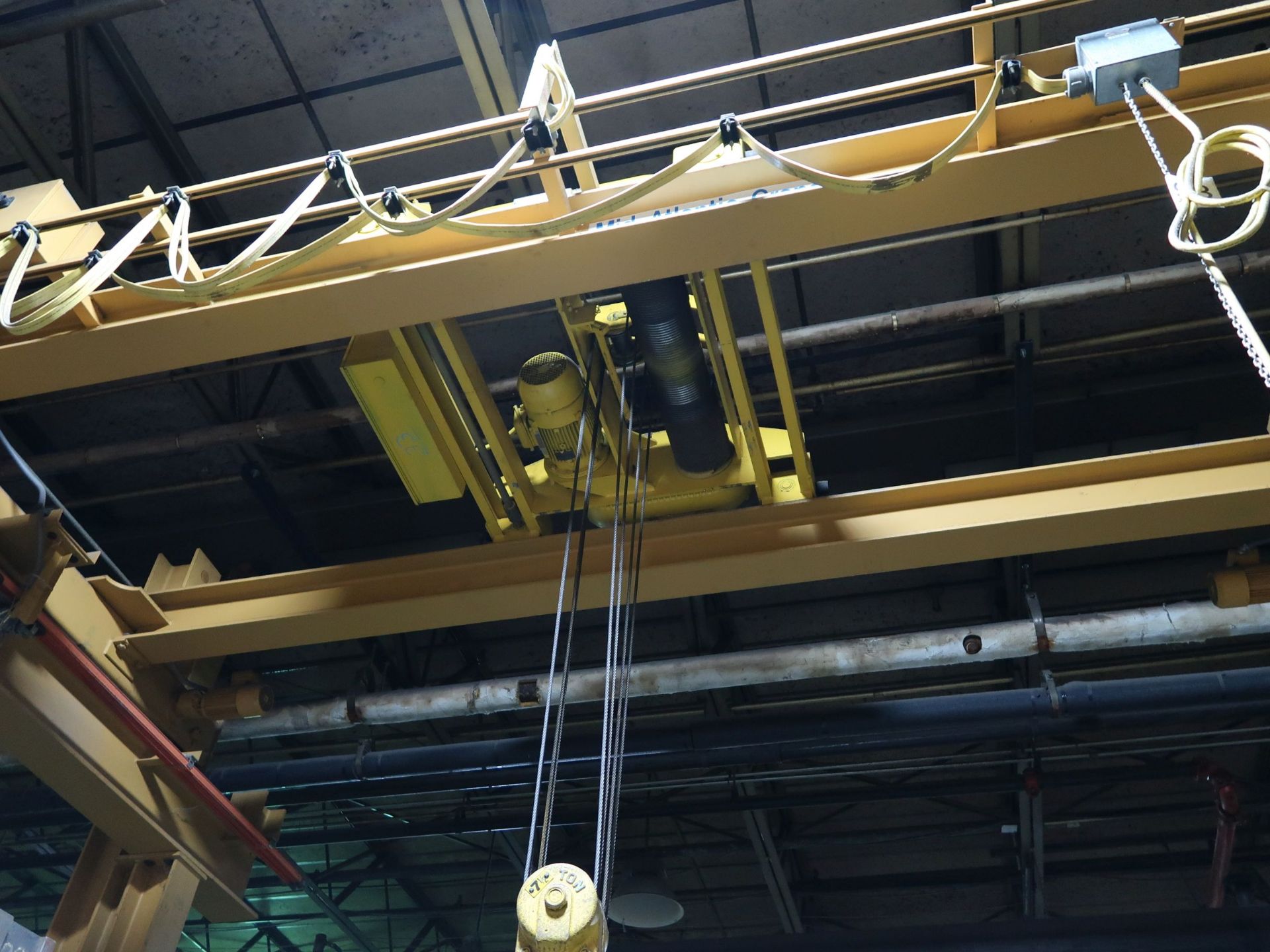 15' WIDE X 90' LONG X 13' HIGH FREE STAND CRANE SYSTEM WITH 7-1/2 TON TOP RUNNING DOUBLE GIRDER - Image 4 of 5