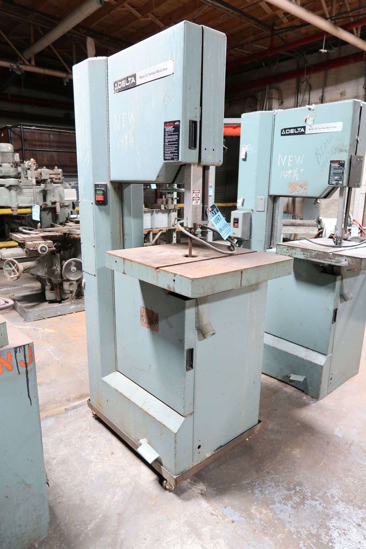 20" DELTA VERTICAL BAND SAW