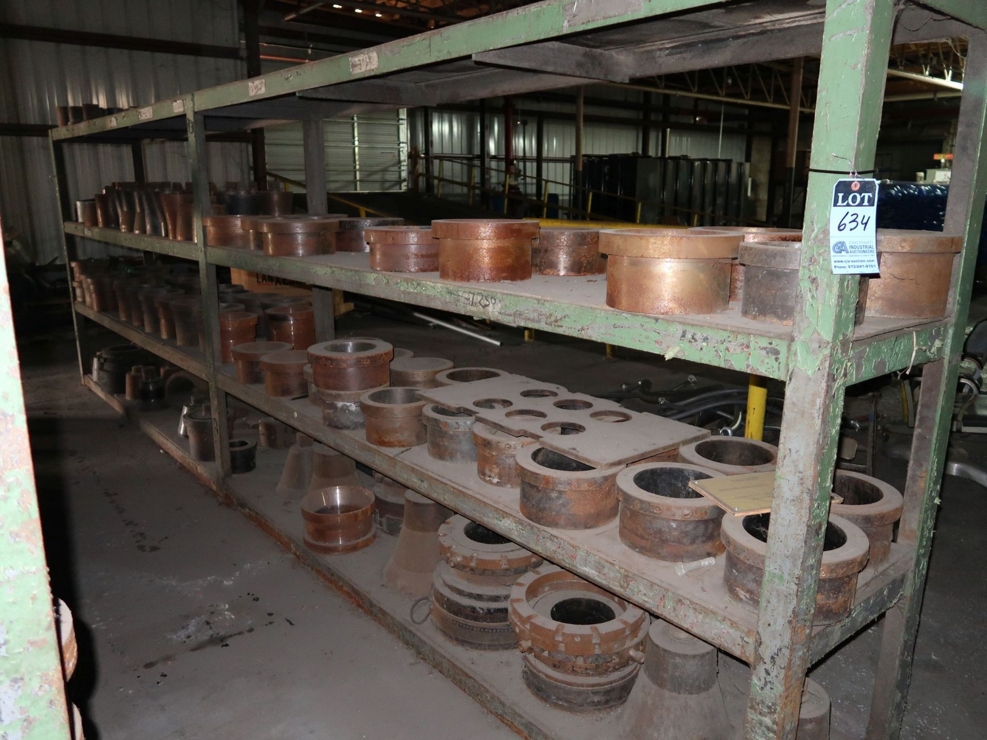 (LOT) STEEL RACK WITH BLOW MOLDING TOOLING