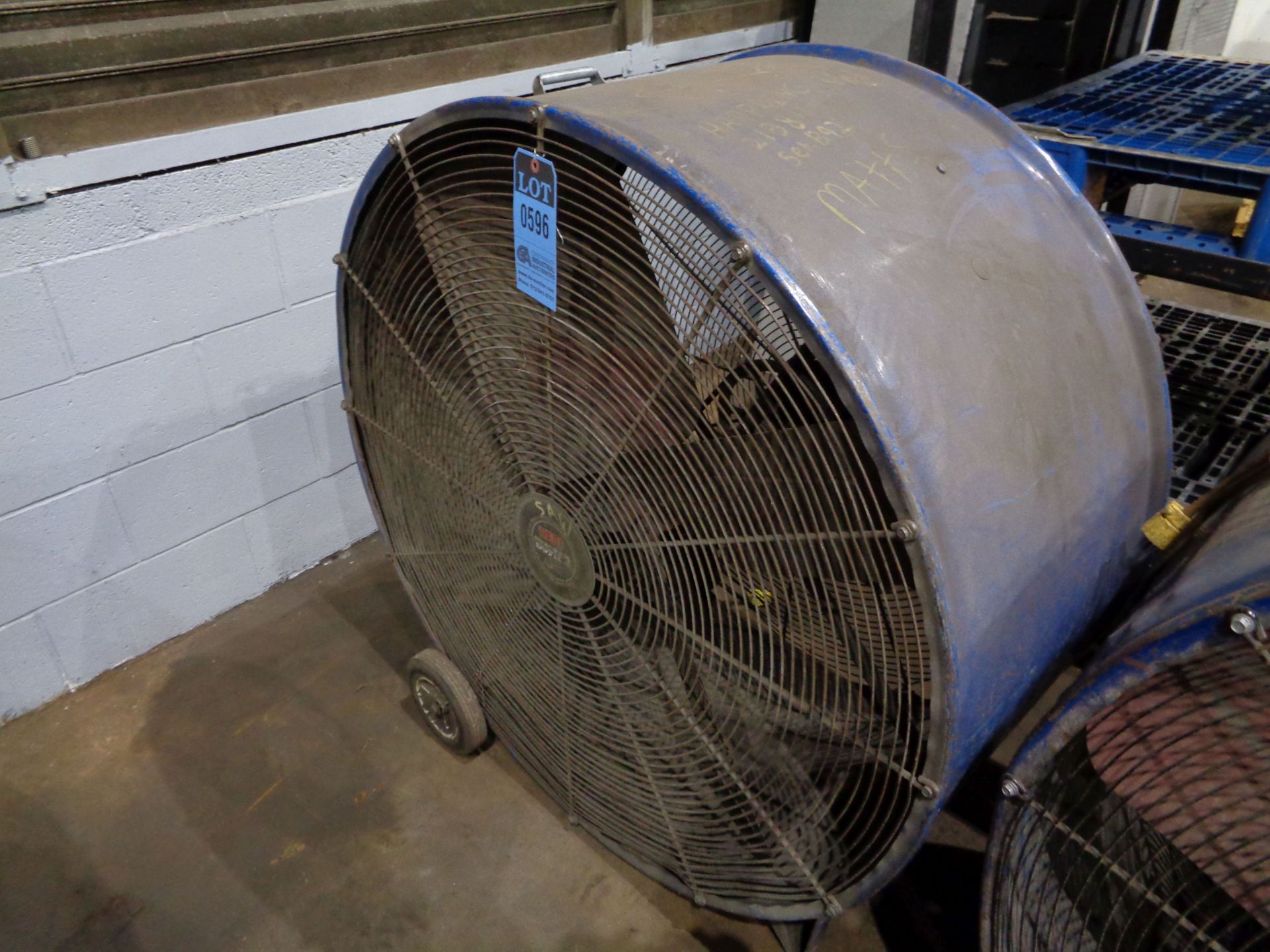 42" DIAMETER TRIANGLE ENGINEERING "HEAT BUSTER" DRUM STYLE INDUSTRIAL DUTY MOBILE AIR CIRCULATOR