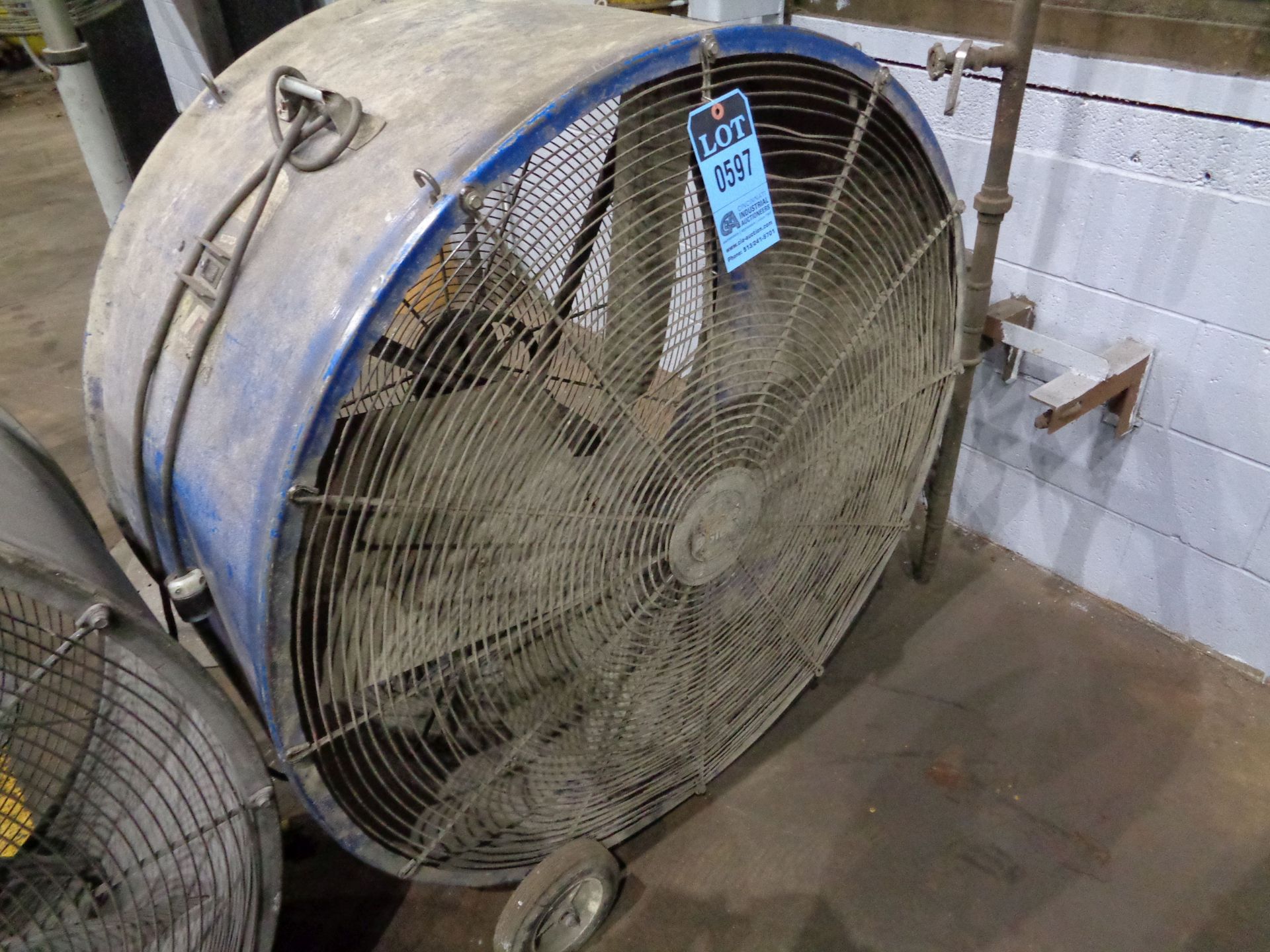 42" DIAMETER TRIANGLE ENGINEERING "HEAT BUSTER" DRUM STYLE INDUSTRIAL DUTY MOBILE AIR CIRCULATOR