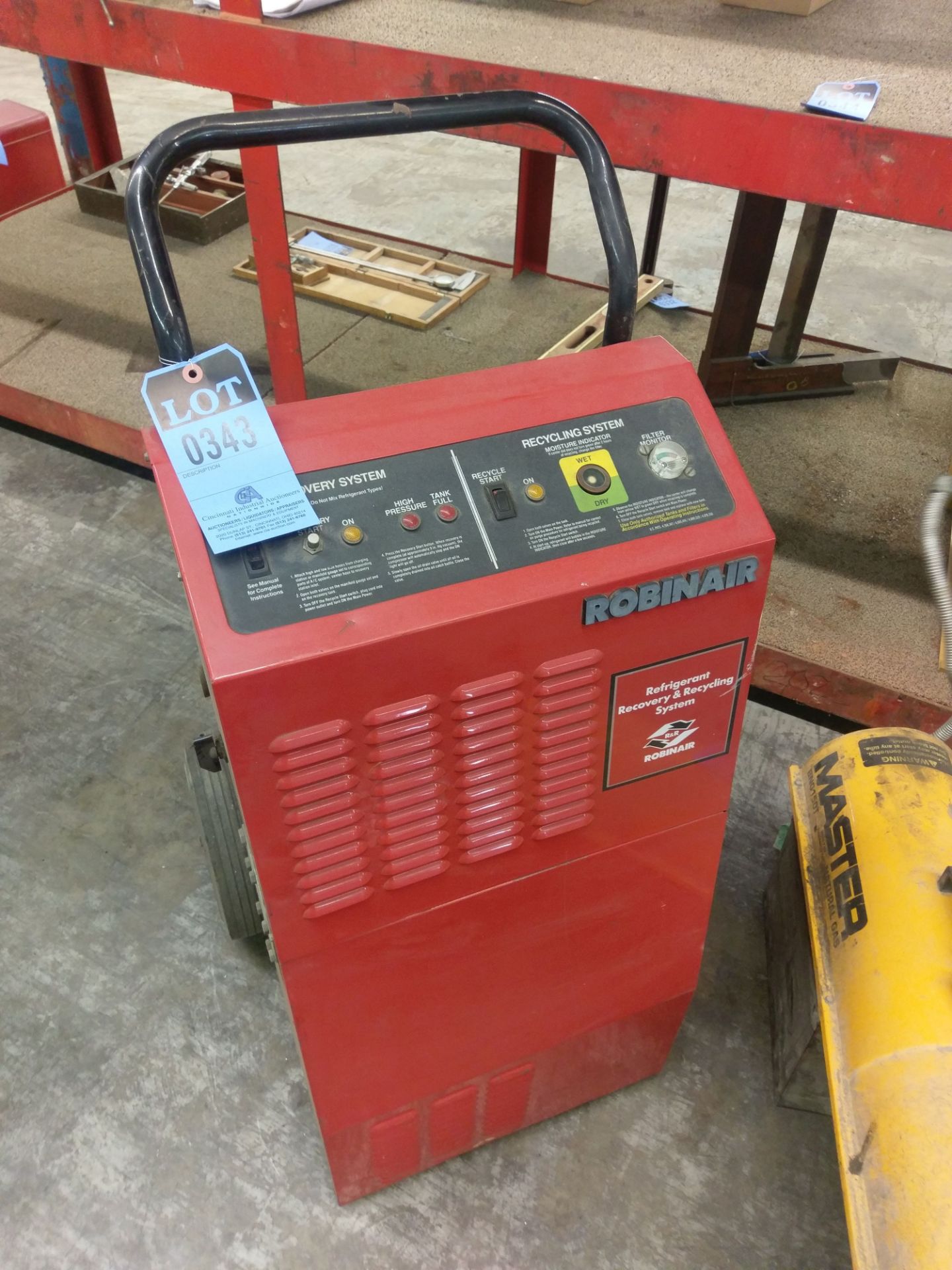 ROBINAIR REFRIGERANT RECOVERY AND RECYCLING SYSTEM MODEL 17500B; S/N 01397 **LOCATED 3201 ALBERTA