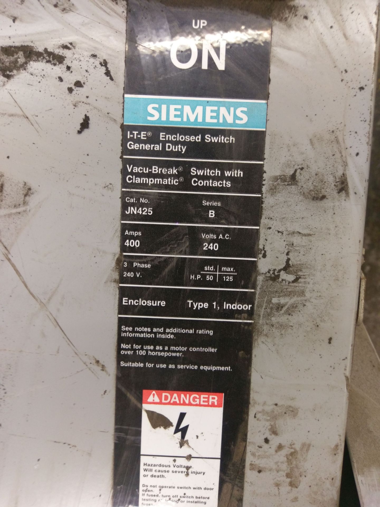 SIEMENS DISCONNECT BOX **LOCATED 3201 ALBERTA ST., COLUMBUS, OH 43204** - Image 2 of 2