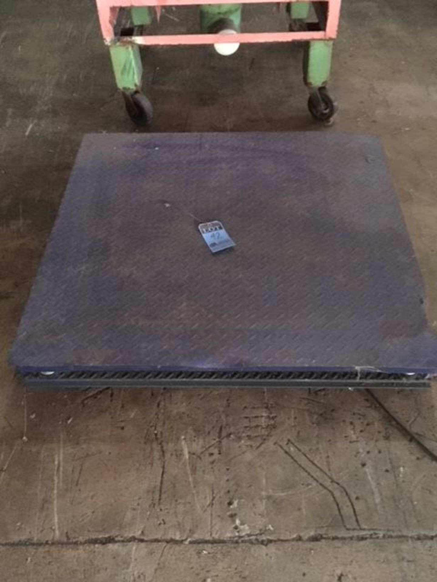 47" X 47" SCALE BASE ONLY; MISSING CONTROLS & MISSING READOUT