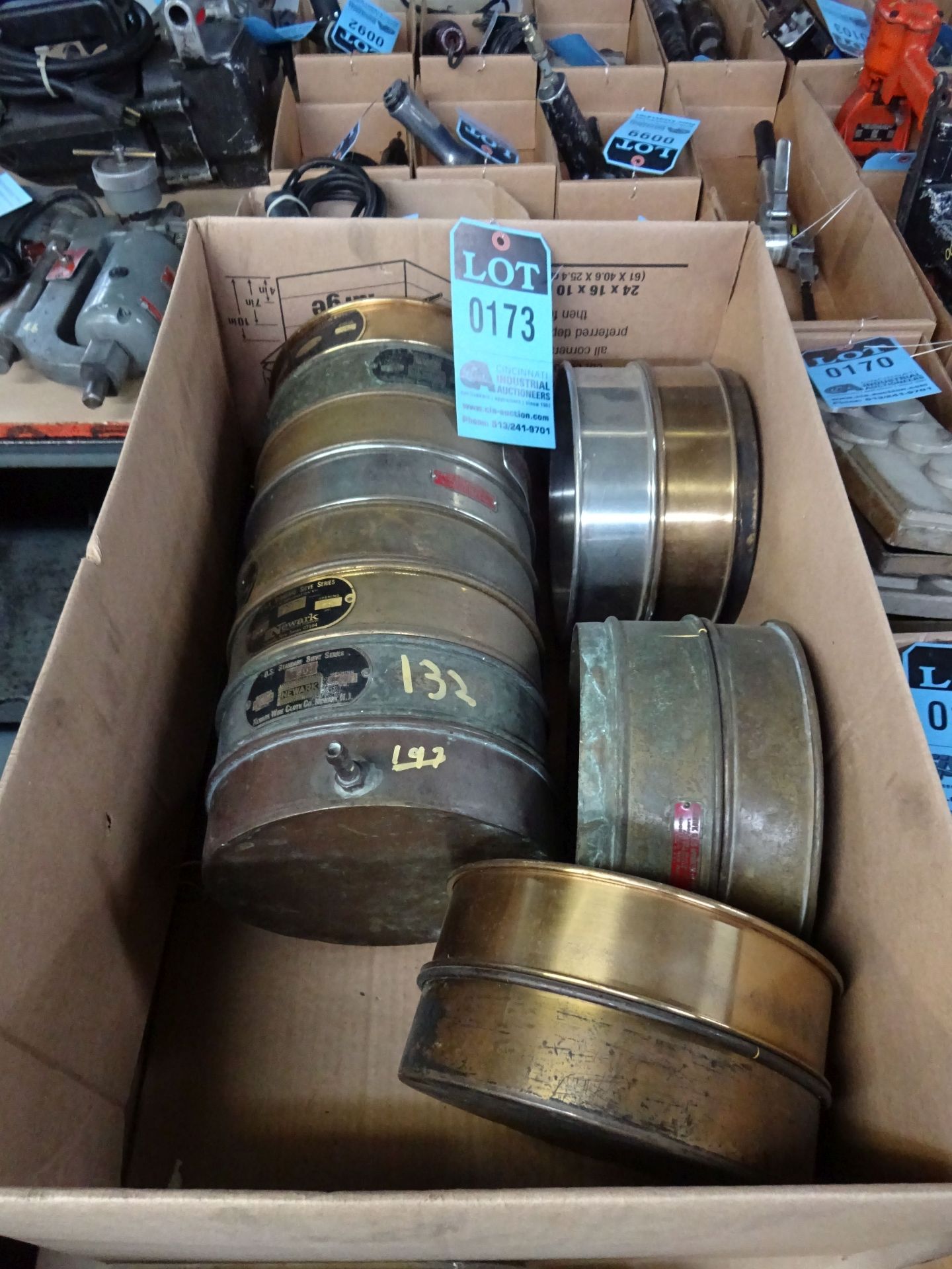 (LOT) NEWARK SIEVES