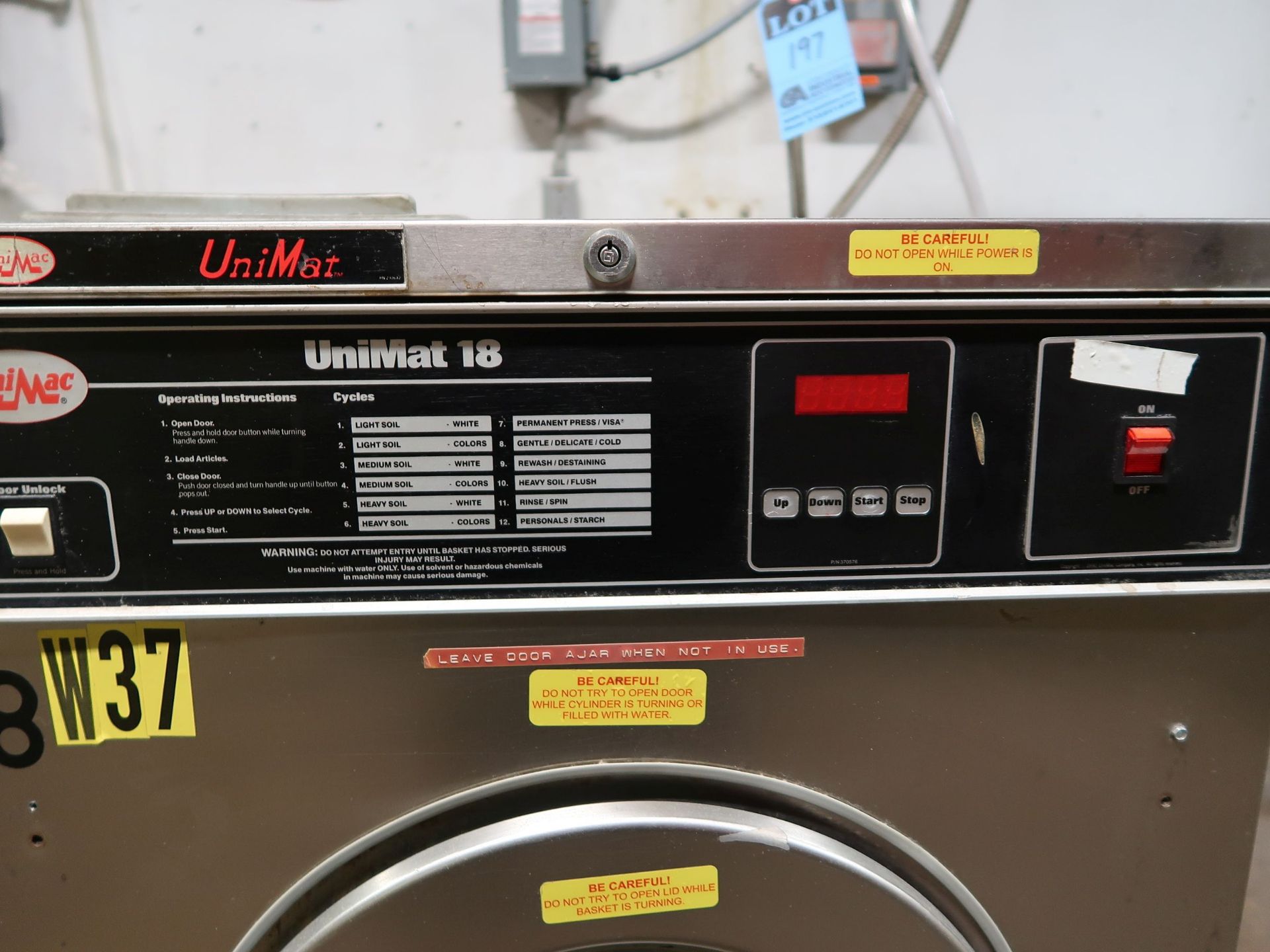 18 LB. UNIMAT MODEL UC18PN2NN2 WASHER / EXTRACTOR; S/N 0301249100006457 - Image 2 of 6
