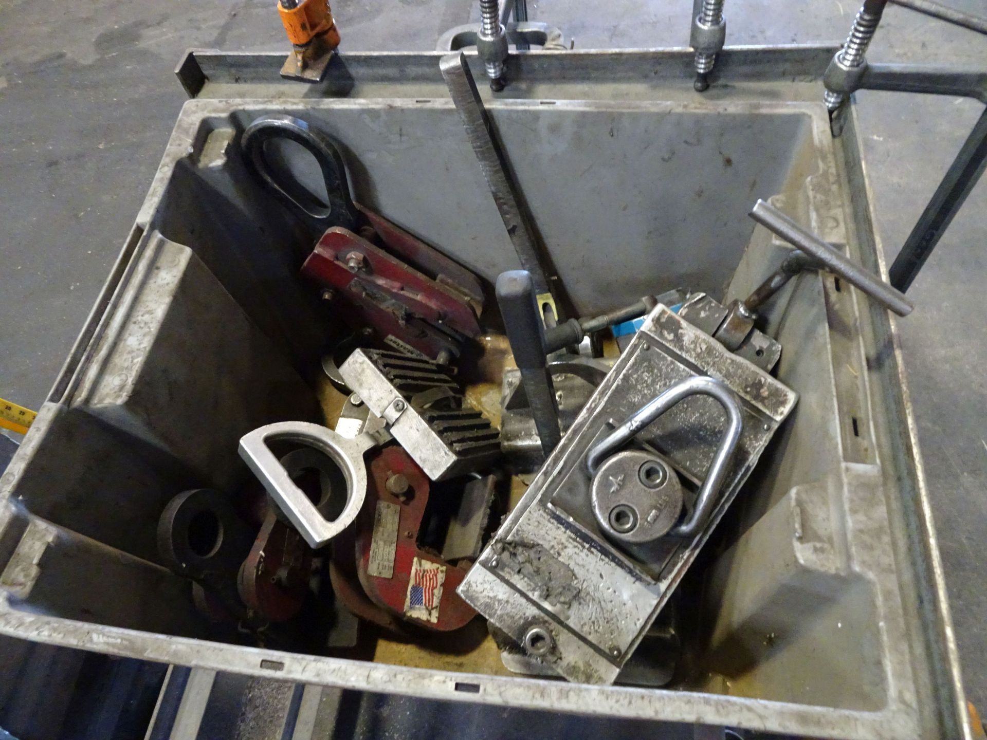 (LOT) MISCELLANEOUS C-CLAMPS, PLATE LIFTERS AND MAGNETIC SHEET LIFTER WITH CART - Image 3 of 4