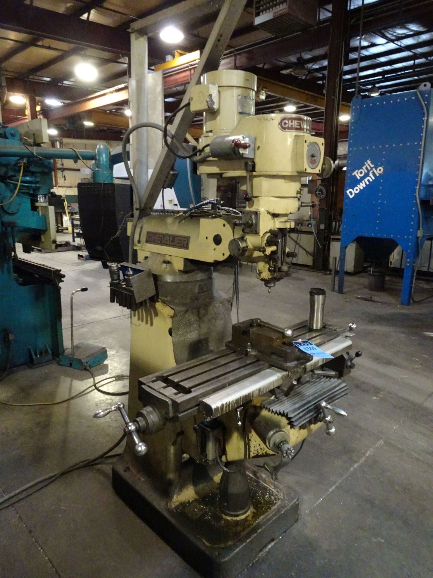 3 HP CHEVALIER VERTICAL MILLING MACHINE; S/N N/A, SPINDLE SPEED 60-4,500 RPM, 9" X 42" POWER - Image 2 of 6