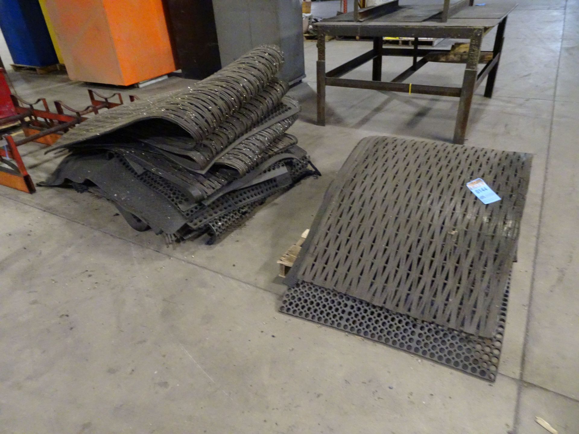 SKIDS FATIGUE MATS