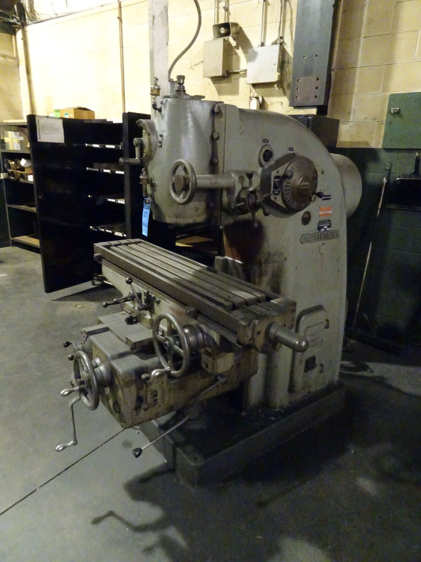 GRAFFENSTADEN MODEL F.V.102 UNIVERSAL MILLING MACHINE; S/N 203204, SPINDLE SPEED 32-1,600 RPM, 12" X - Image 2 of 7