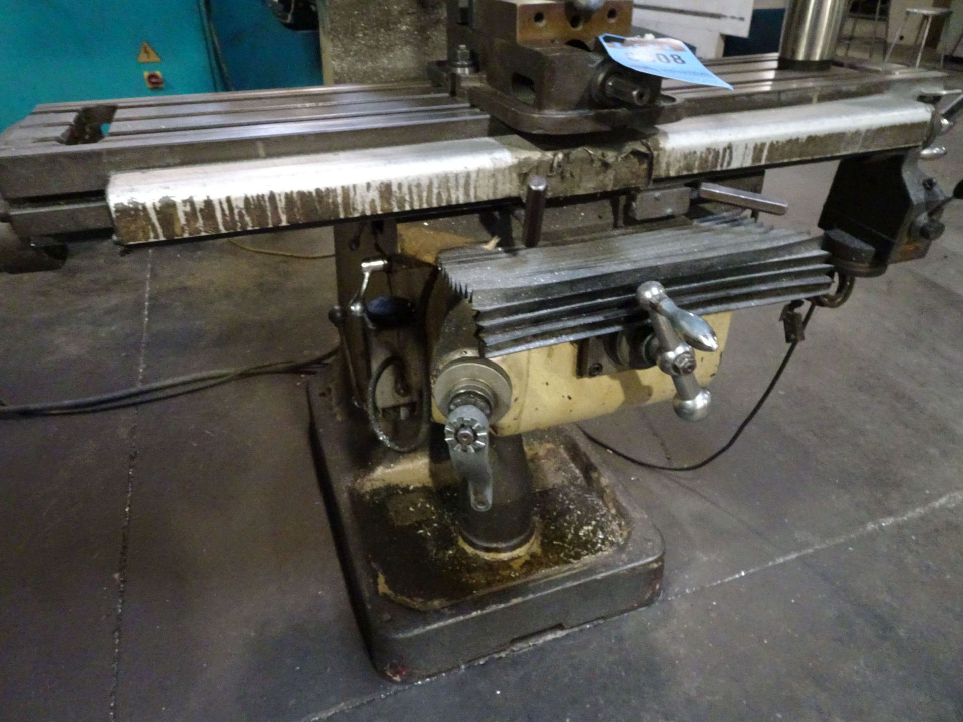 3 HP CHEVALIER VERTICAL MILLING MACHINE; S/N N/A, SPINDLE SPEED 60-4,500 RPM, 9" X 42" POWER - Image 4 of 6