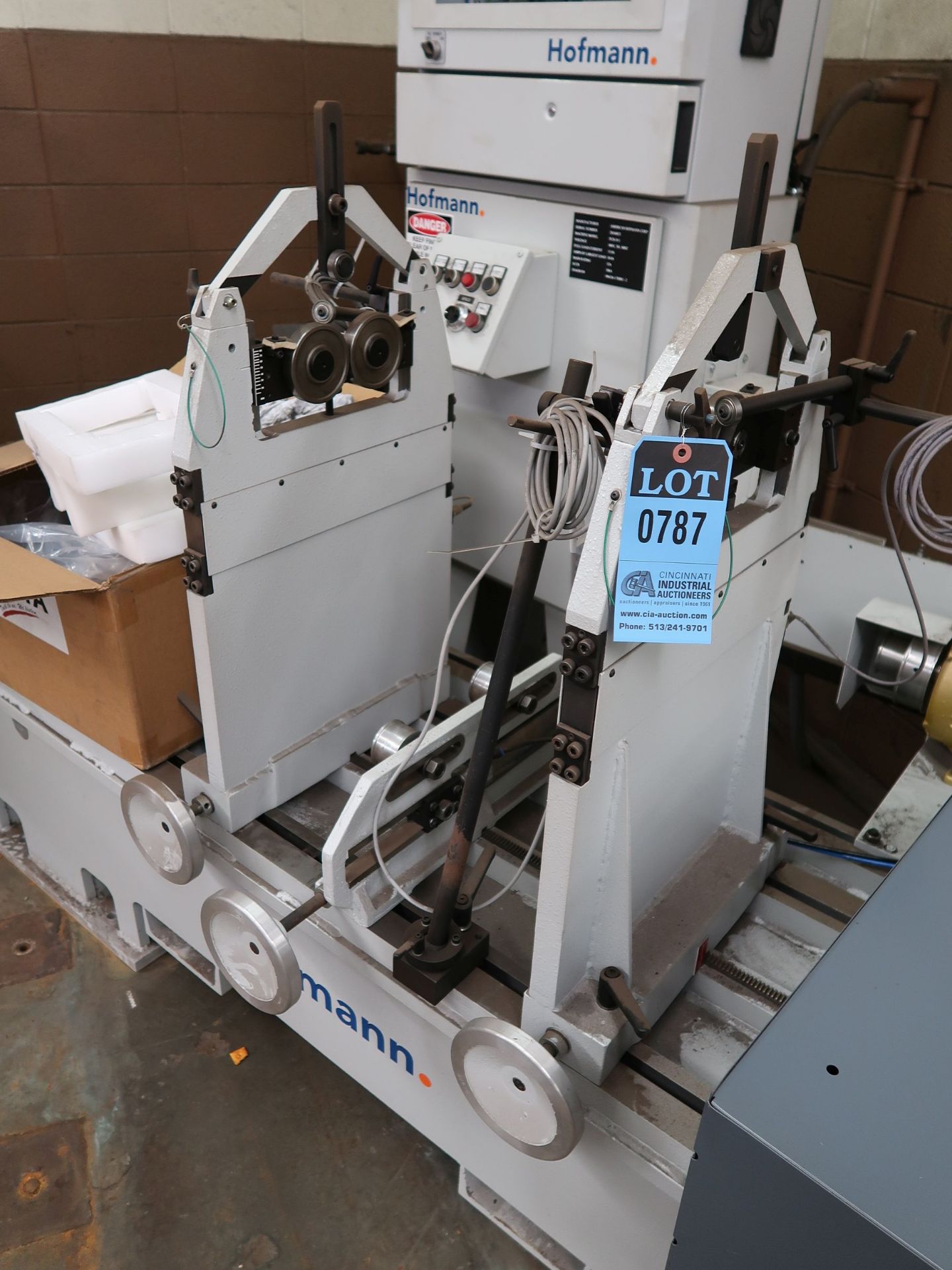 AMERICAN HOFFMAN MODEL PCH-19.1 CNC BALANCING MACHINE; S/N 20164023, MAX WEIGHT 1,550 LB. MAX PART - Image 2 of 5