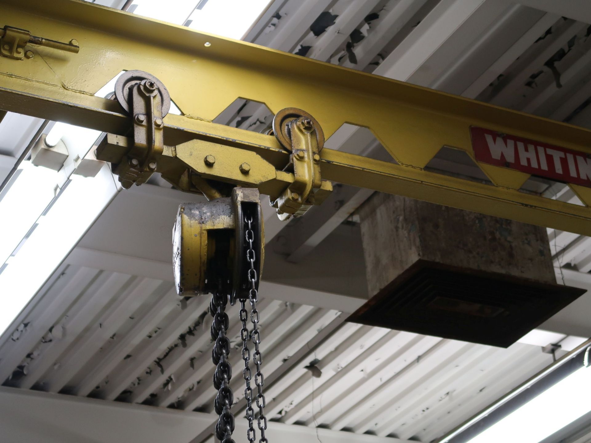 3 TON X 19' (APPROX.) WHITING TRAMBEAM TROLLEY TYPE BRIDGE CRANE WITH 2 TON YALE MANUAL CHAIN HOIST - Image 2 of 3