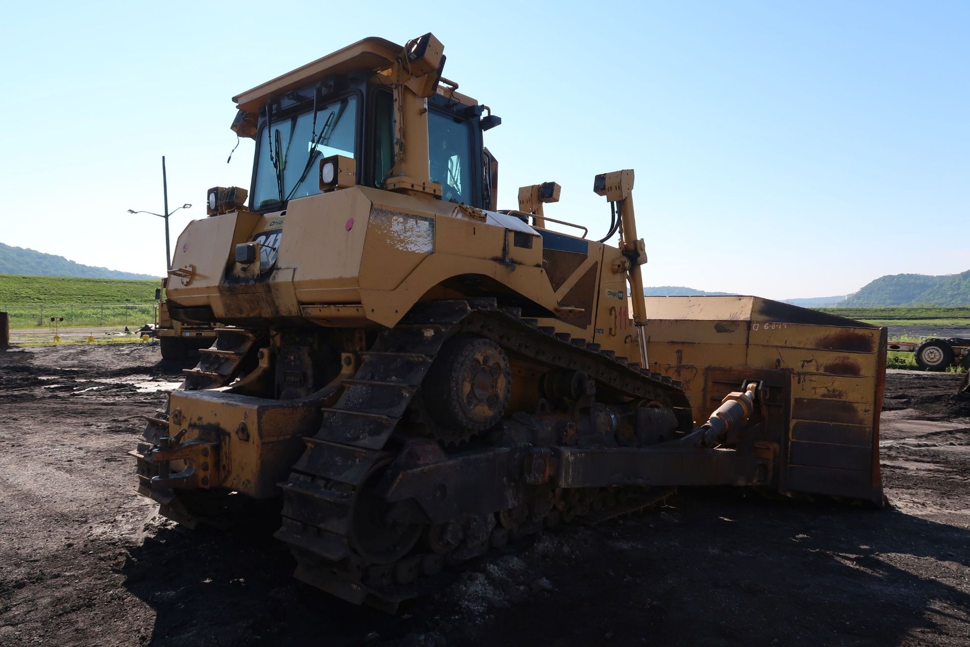 CATERPILLAR MODEL D8T CRAWLER DOZER; S/N LKPZ02817, CAB, 27,946 HOURS SHOWING, NOTED AS OVERHAULD AT - Image 3 of 11