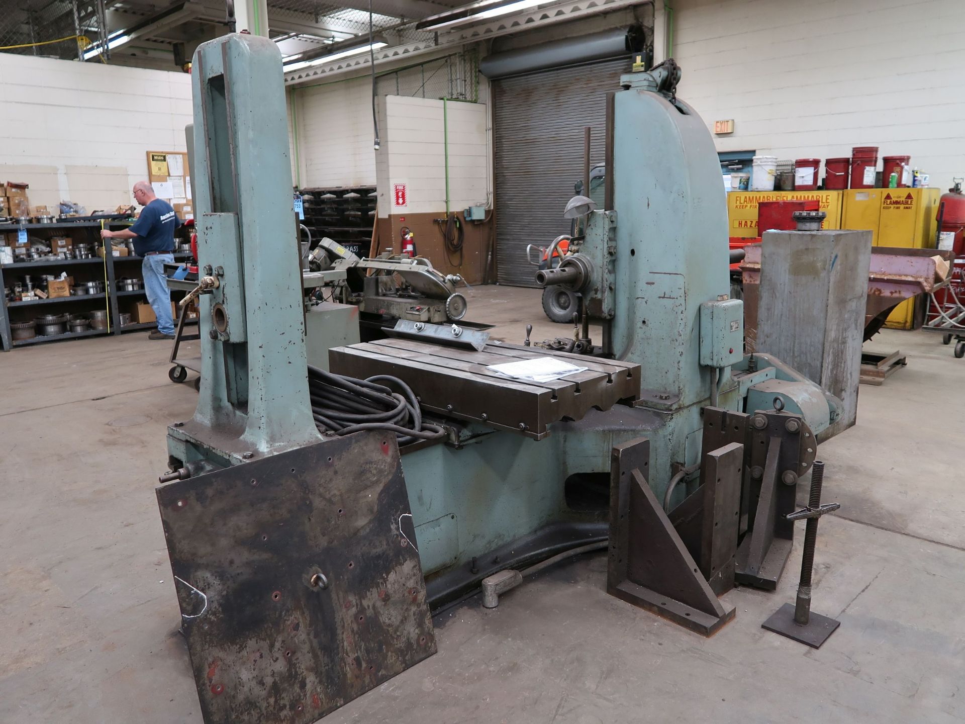3" LUCAS NO. 31 HORIZONTAL BORING MILL, SPINDLE SPEED 15-200 RPM, 24" X 48" T-SLOTTED TABLE - Image 3 of 11