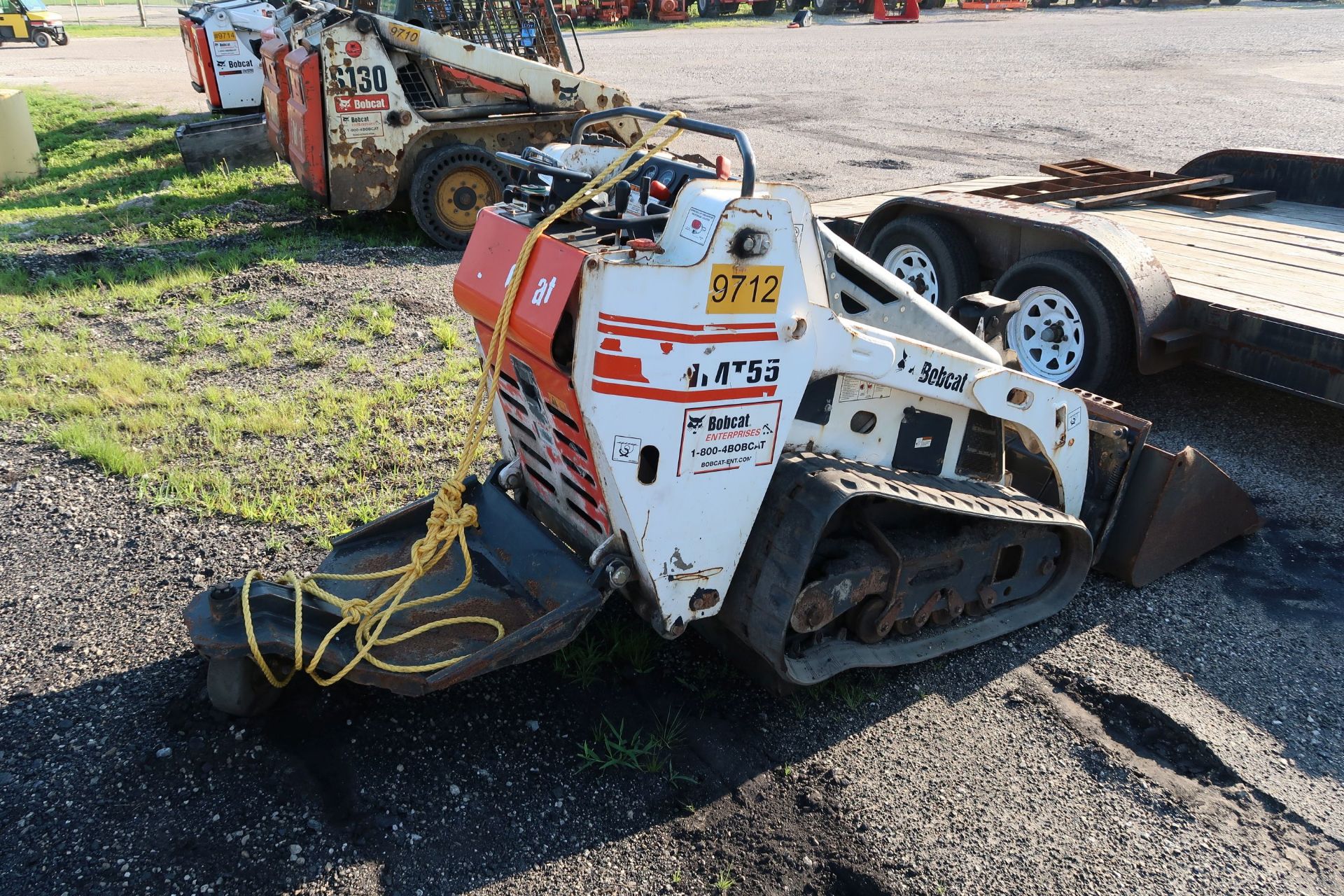 BOBCAT MODEL MT55 STAND PEDESTAL SKID STEER LOADER; S/N B38T11390, 1,037 HOURS SHOWING - Image 3 of 6