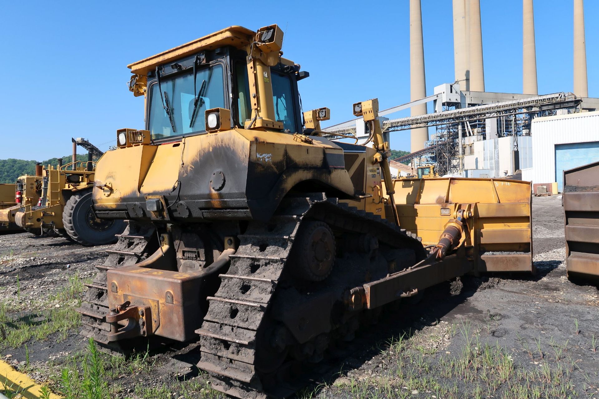 CATERPILLER MODEL D8T CRAWLER DOZER; S/N KPZ00848, CAB, 34,771 HOURS SHOWING, NOTED AS OVERHAULDED - Image 3 of 11