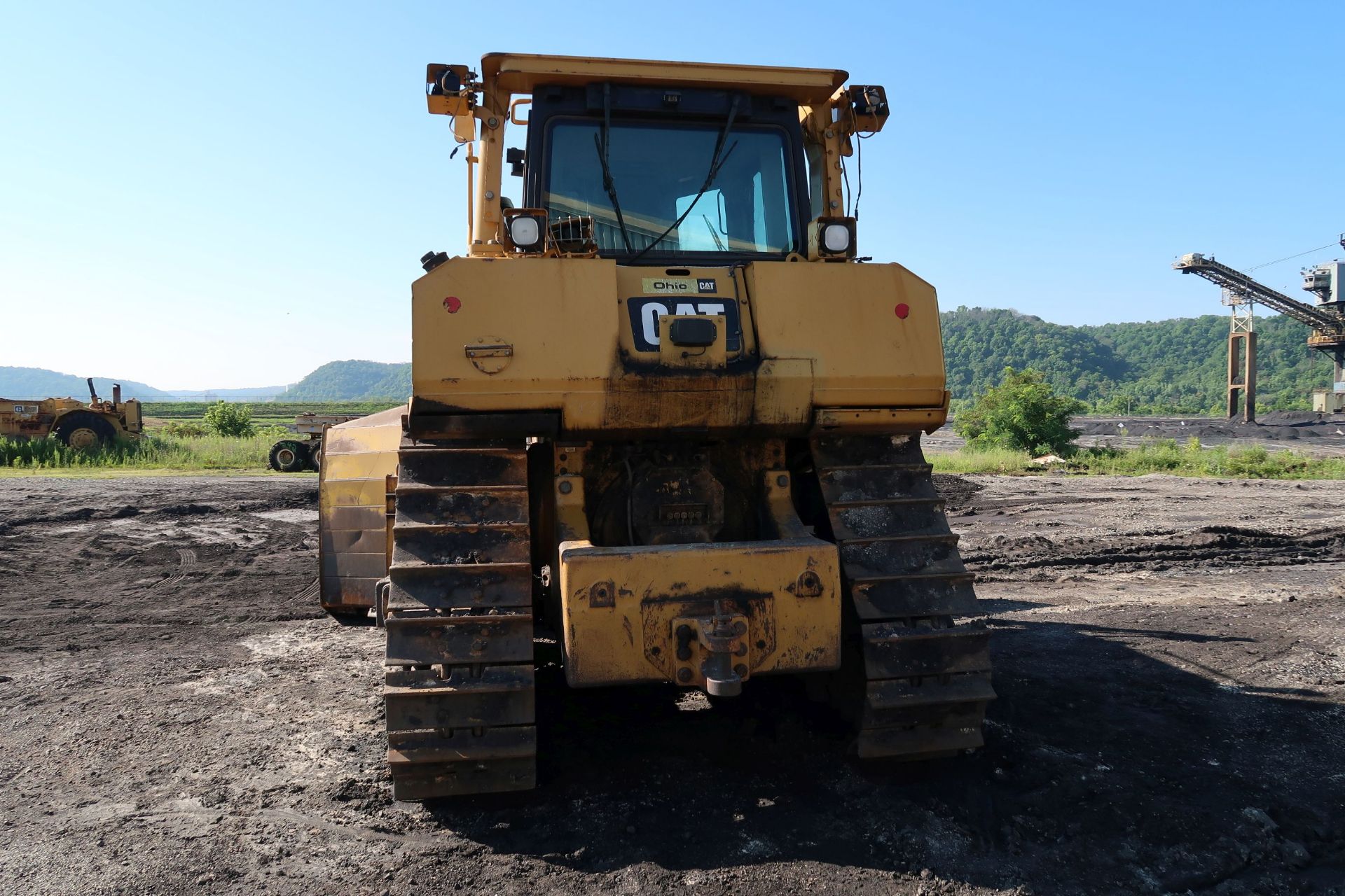 CATERPILLAR MODEL D8T CRAWLER DOZER; S/N LKPZ02817, CAB, 27,946 HOURS SHOWING, NOTED AS OVERHAULD AT - Image 5 of 11