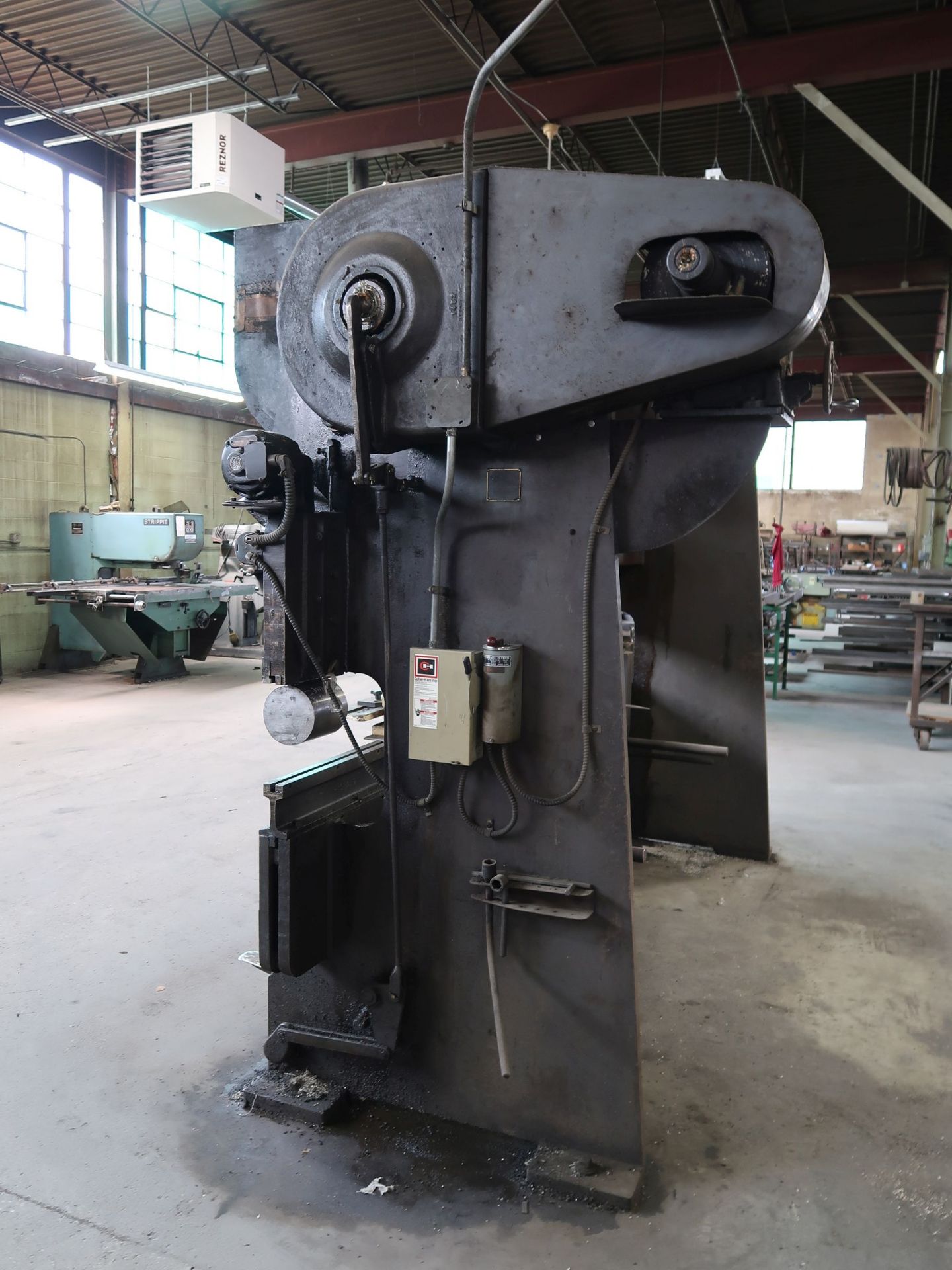 90 TON X 10' CHICAGO MODEL 8L MECHANICAL PRESS BRAKE; S/N L6419 - Image 5 of 11