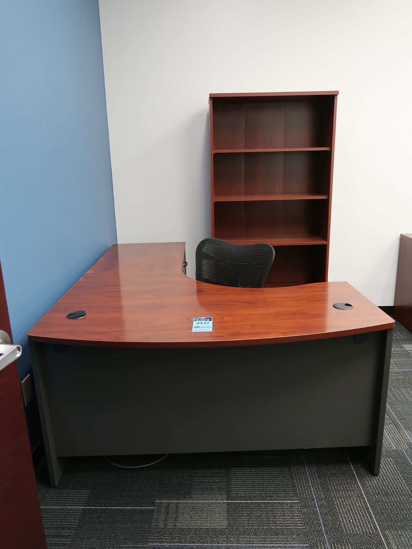 L-SHAPED MODULAR CURVED FRONT LAMINATED WOOD GRAIN FINISH OFFICE DESK W/ CHAIR & BOOKCASE