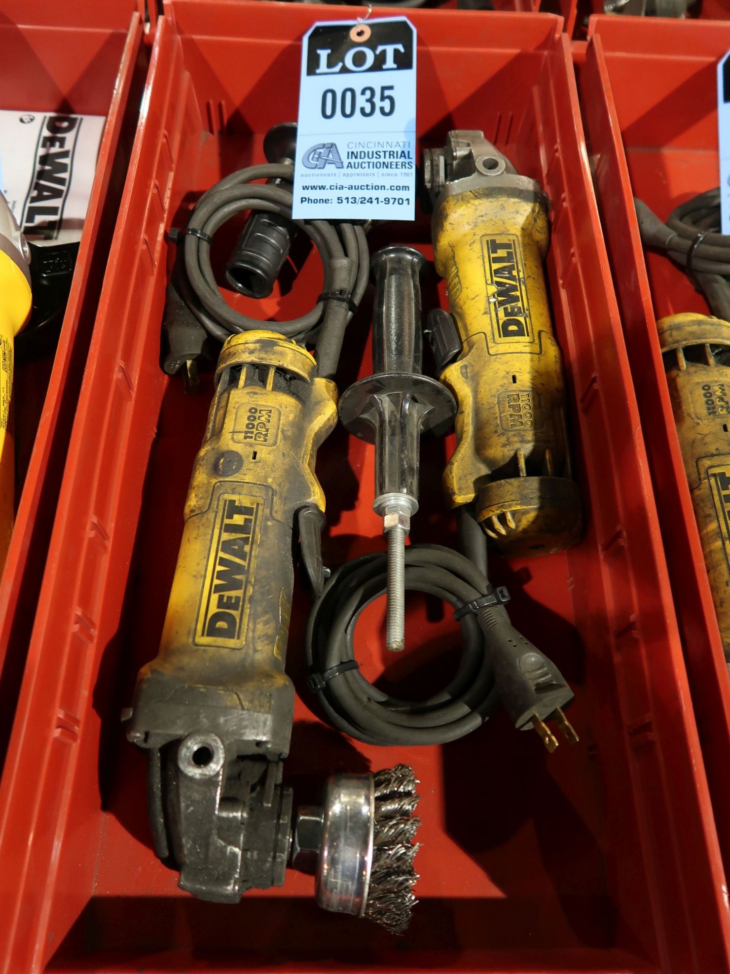 4" DEWALT MODEL DWE402N ELECTRIC ANGLE GRINDERS