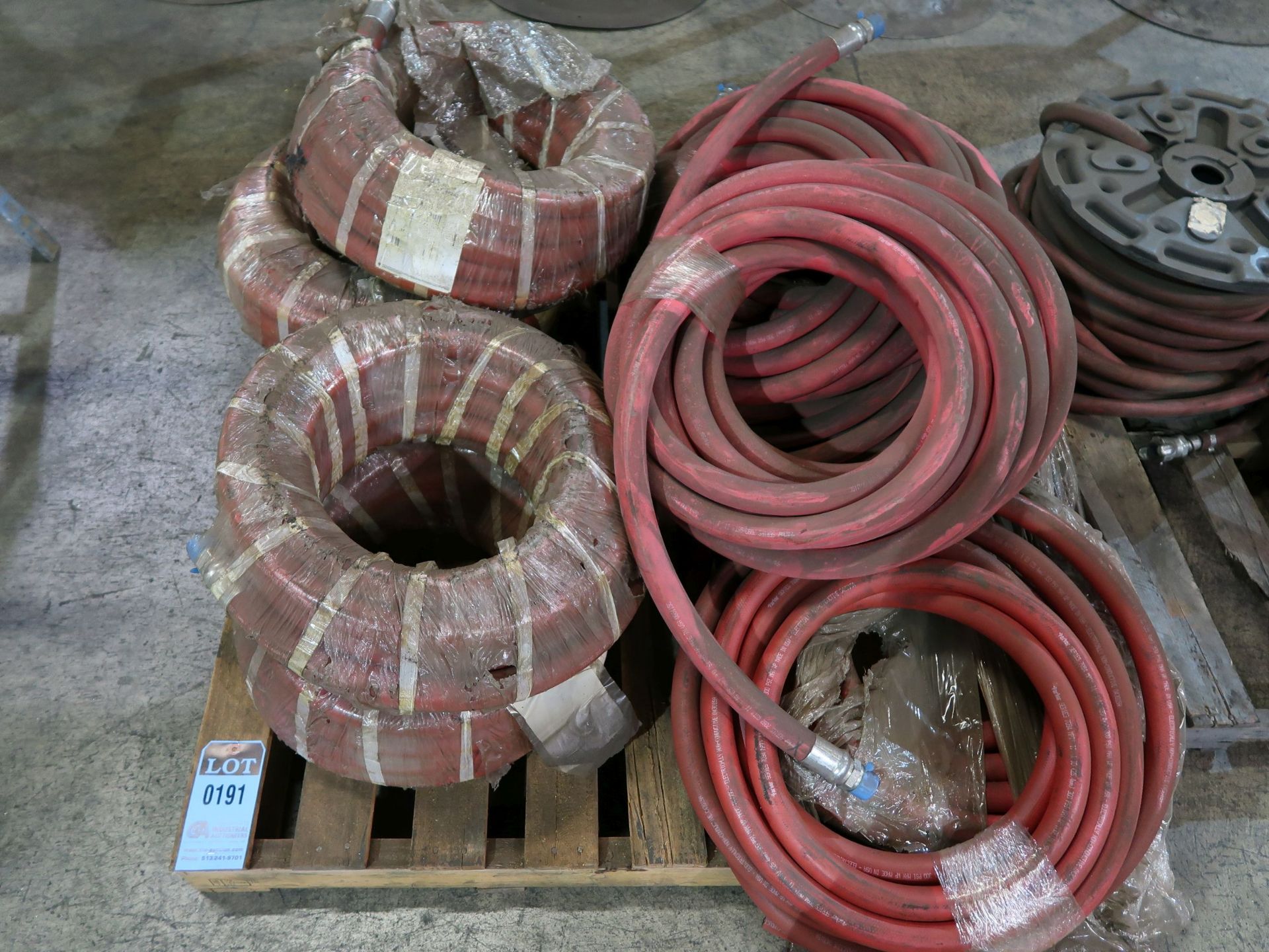 SKID 1" ID X 300 PSI AIR HOSE