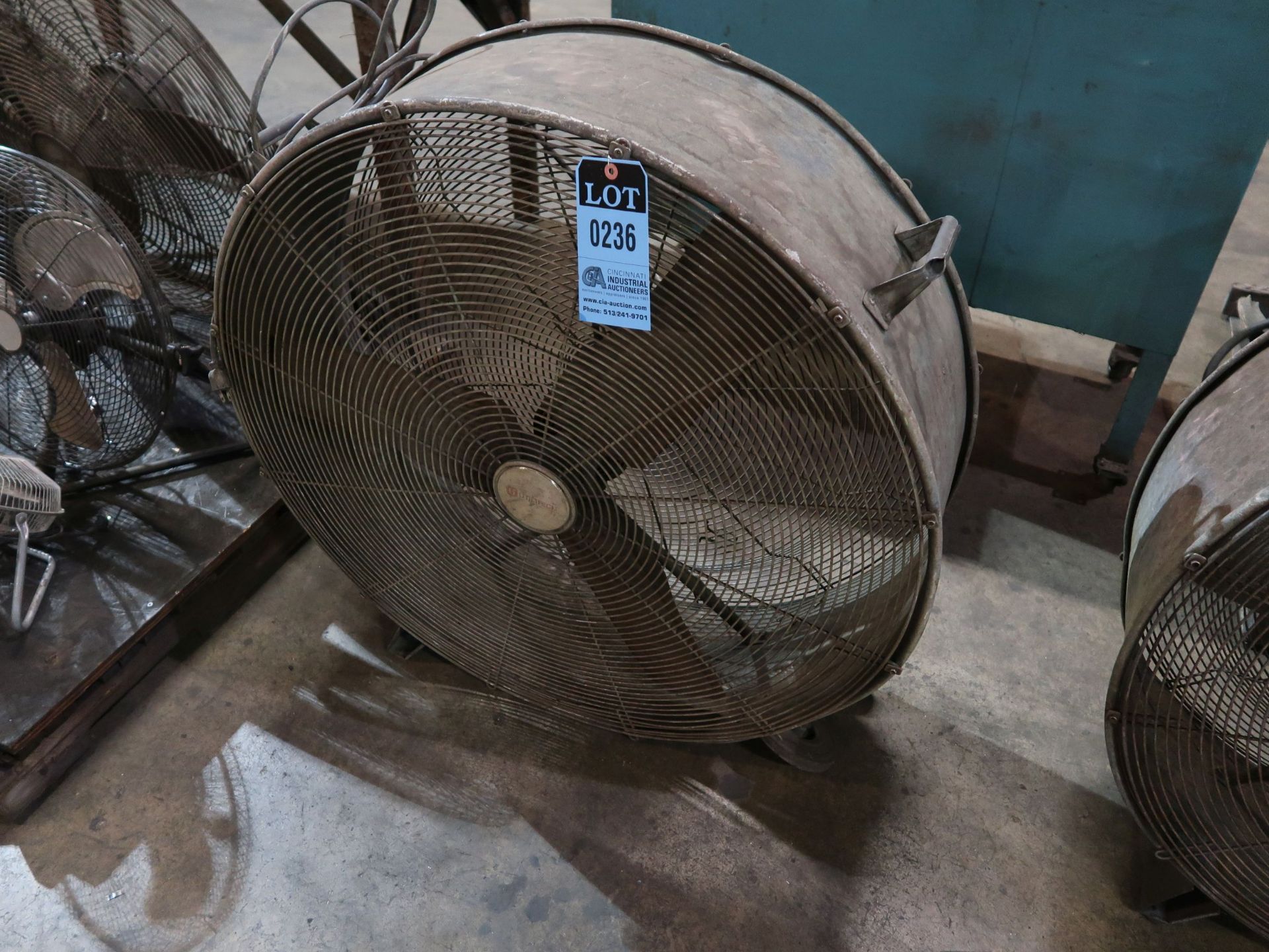 36" DIAMETER UTILITECH DRUM TYPE PORTABLE AIR CIRCULATOR