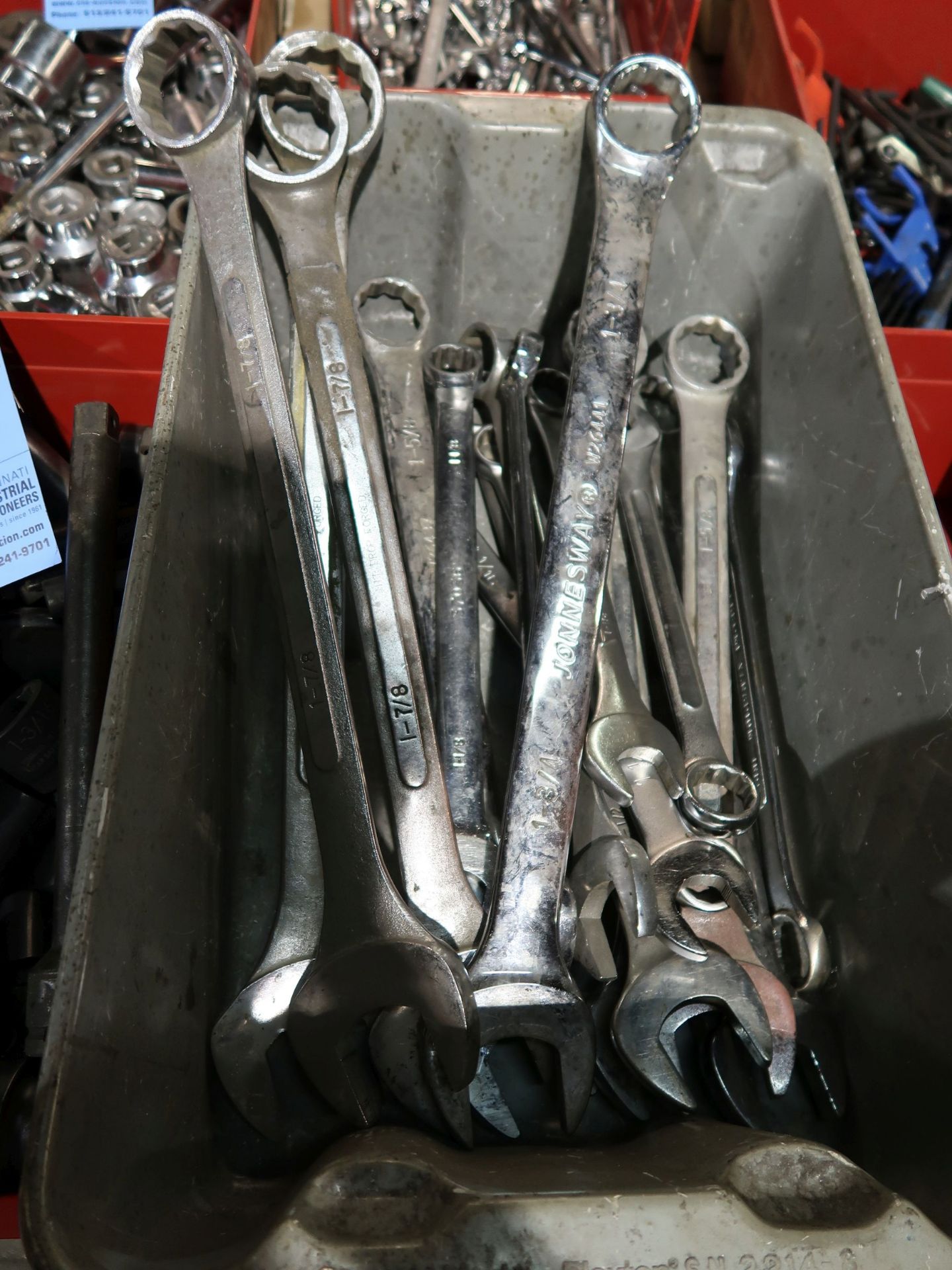 (LOT) LARGE SIZE COMBINATION WRENCHES