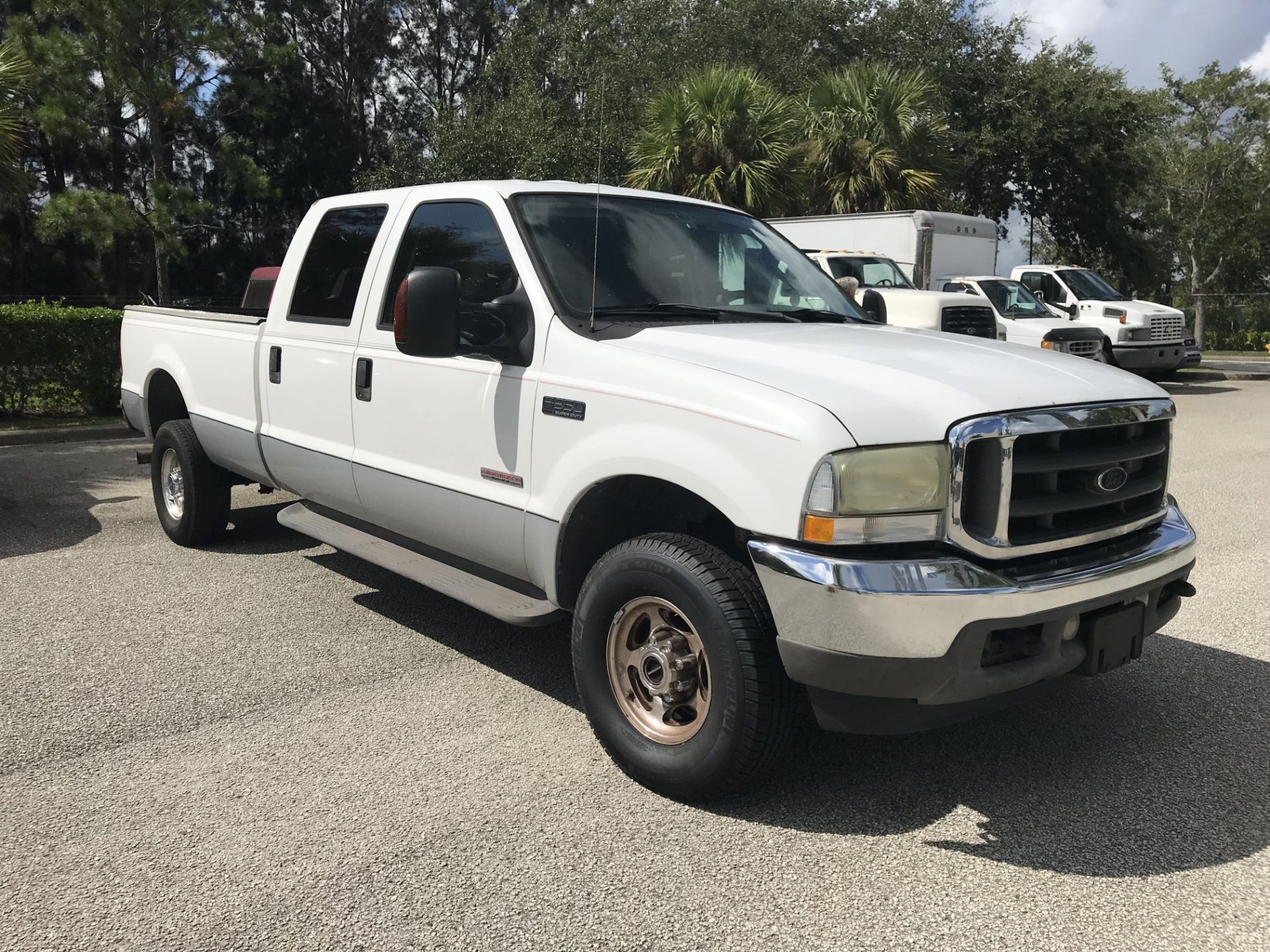 2004 FORD F350 CREW CAB 4-WHEEL DRIVE PICK UP; VIN # 1FTSW31P54EB38811, FULL 8' BED, FULL POWER, - Image 2 of 7
