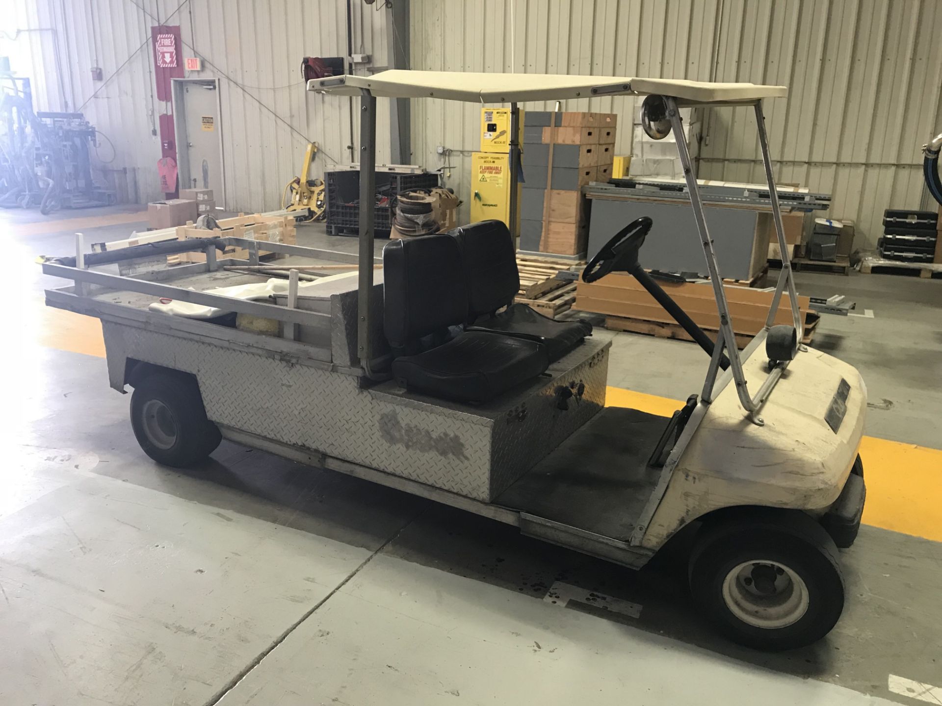 CLUB CAR "LONGBED" ELECTRIC GOLF CART; S/N A9420-379122, 44" X 70" ALUMINUM FLAT BED **LOCATED AT - Image 3 of 7