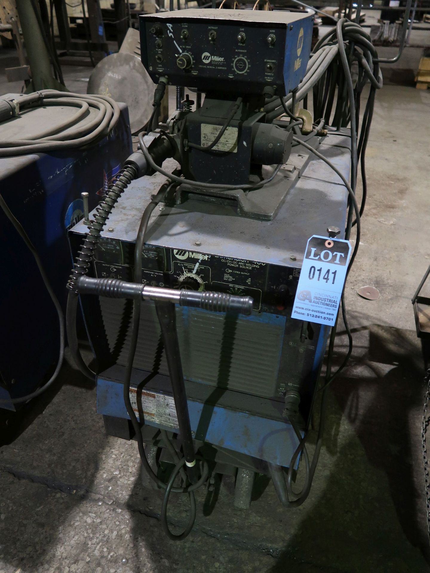 MILLER DIMENSION 400 WELDER WITH S-52A WIRE FEED