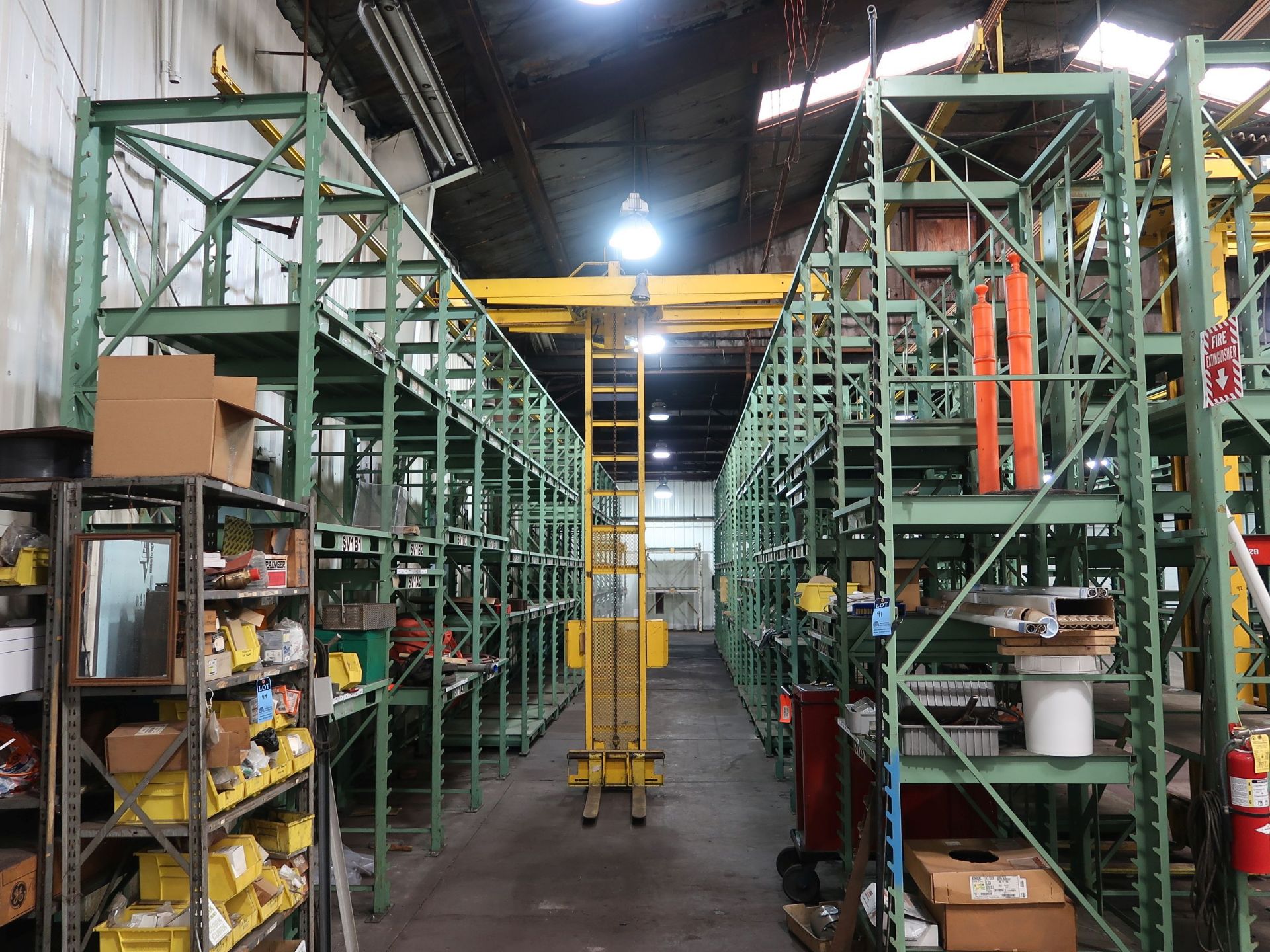 STANLEY VIDMAR "STAK-SYSTEM" 2,000 LB. CAPACITY INVENTORY RACK SYSTEM, (1) 42" FORK ELECTRIC CHAIN