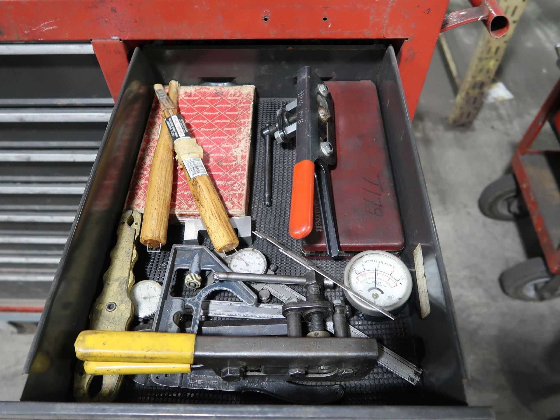 20-DRAWER CRAFTSMAN PORTABLE MECHANICS TOOLBOX WITH CONTENTS - Image 17 of 23