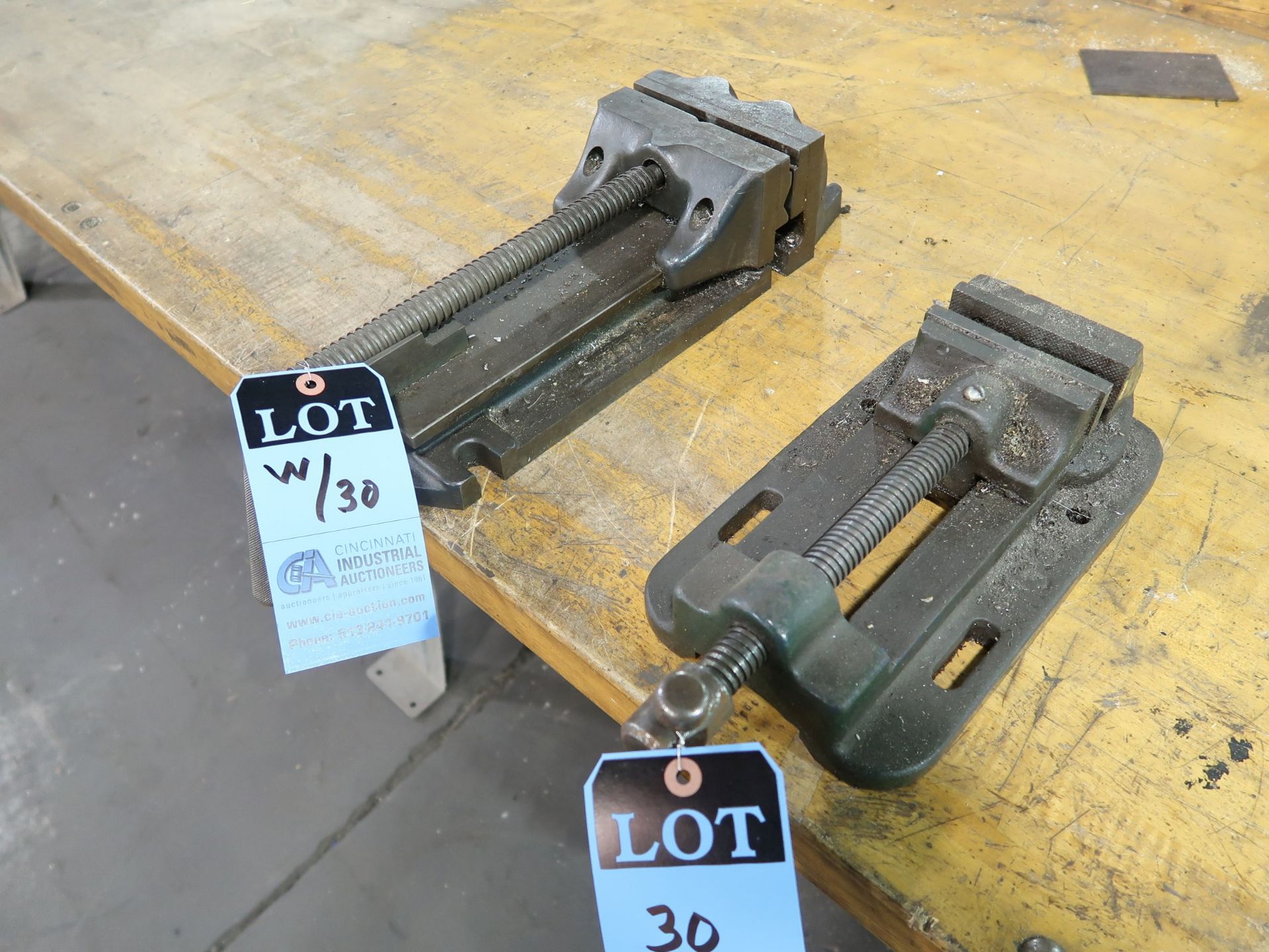 (LOT) (2) 4" AND 6" VISES